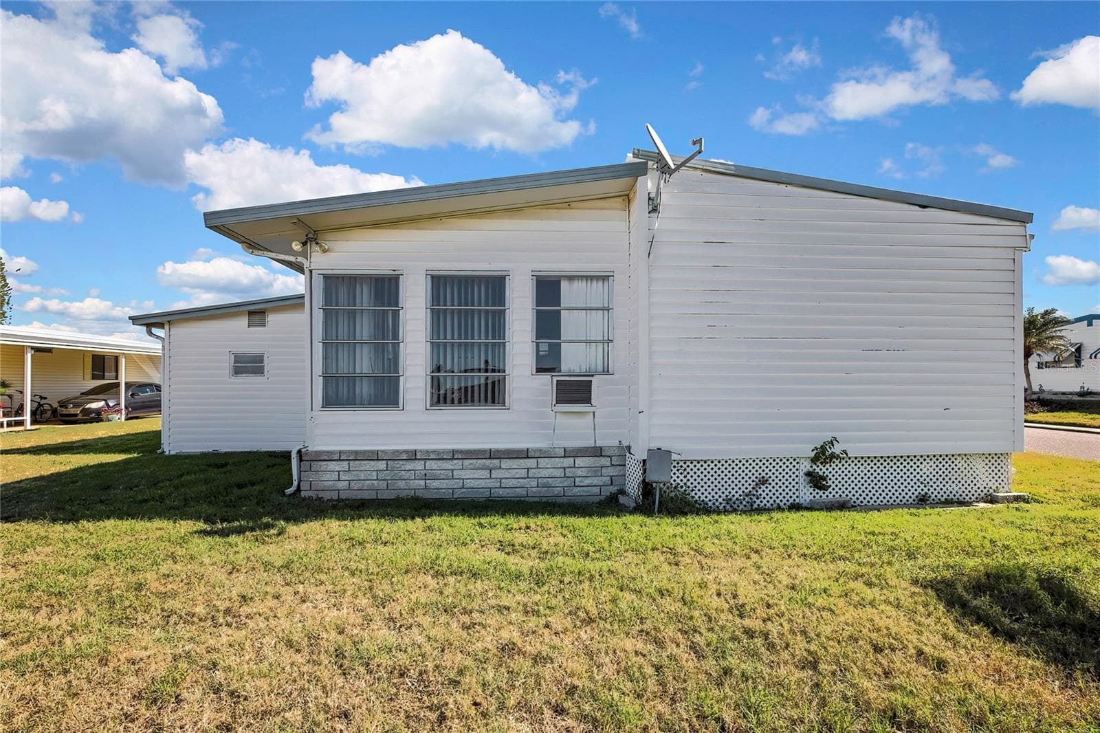 Manufactured Home at 3141 NANTUCKET DR, HOLIDAY, photo 29 of 38