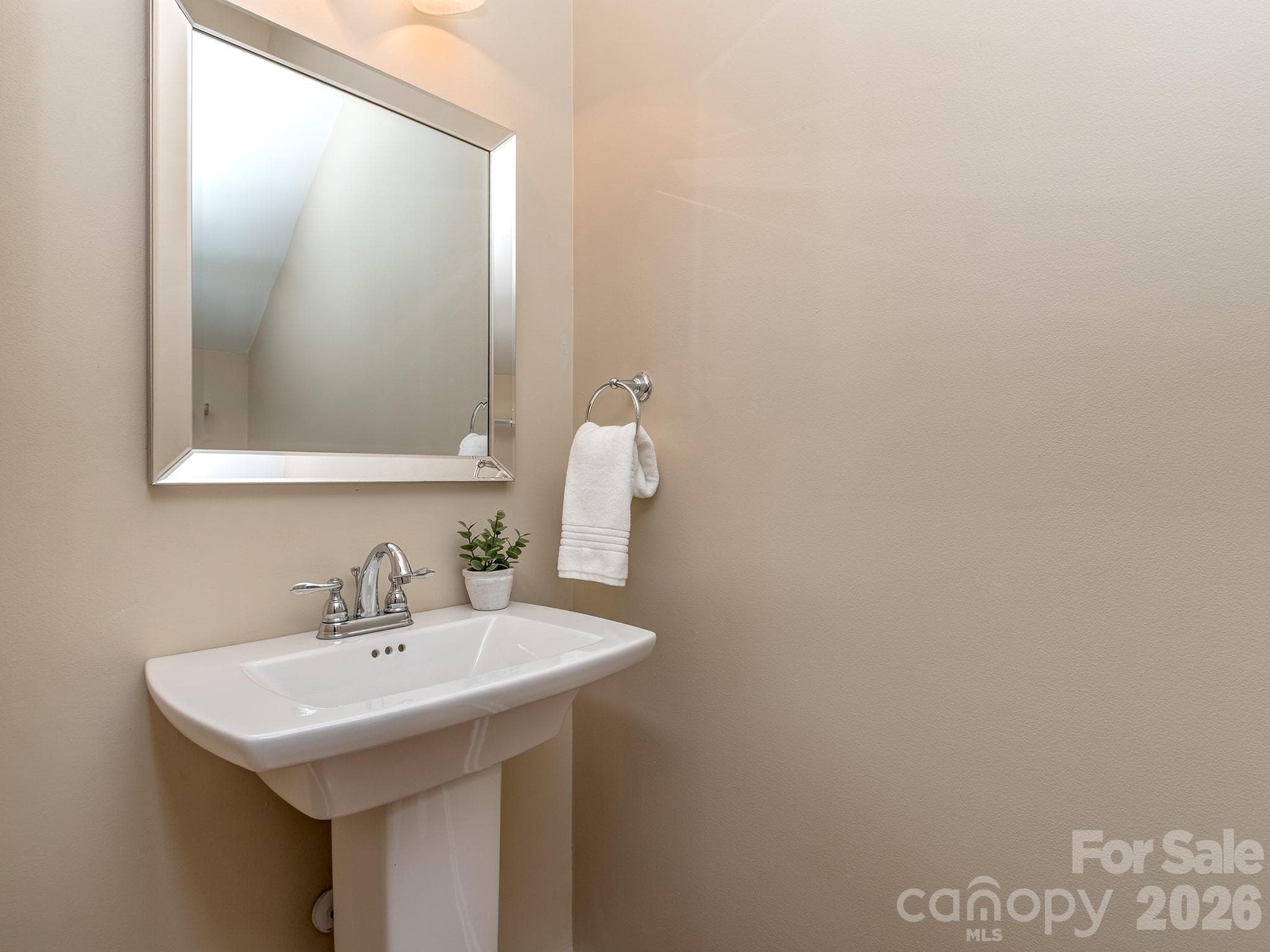 Townhouse at Charlotte, photo 16 of 43