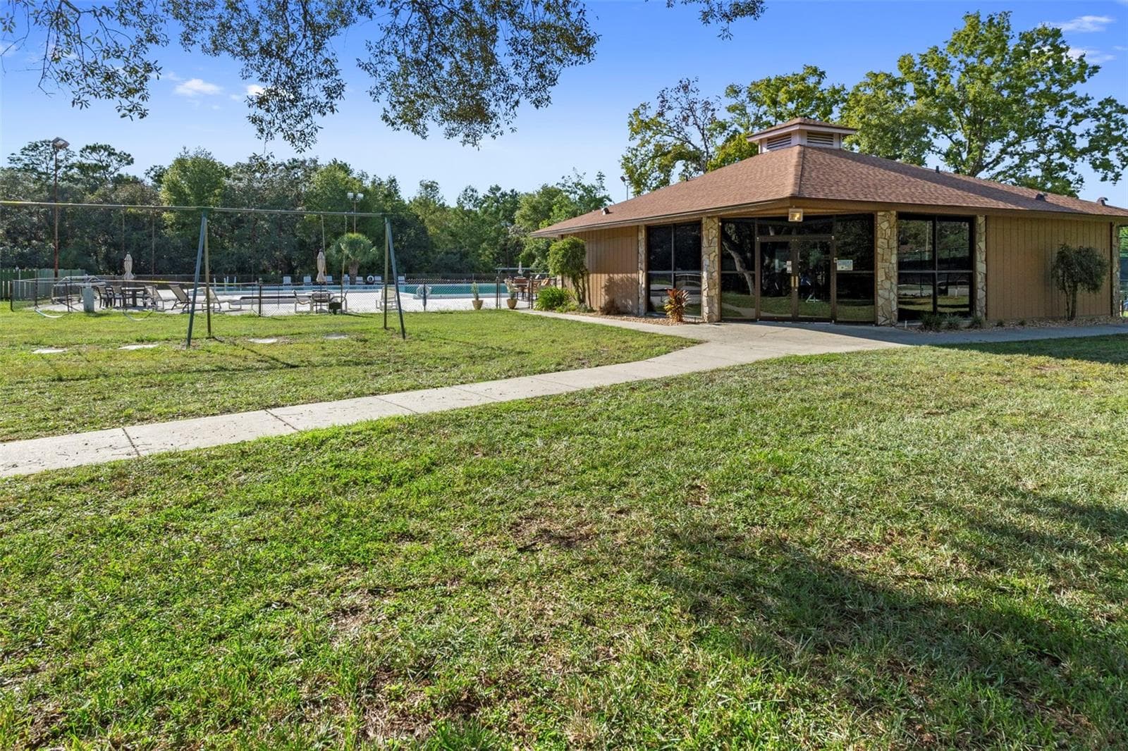 Single Family Residence at 15 W BYRSONIMA LOOP, HOMOSASSA, photo 54 of 58