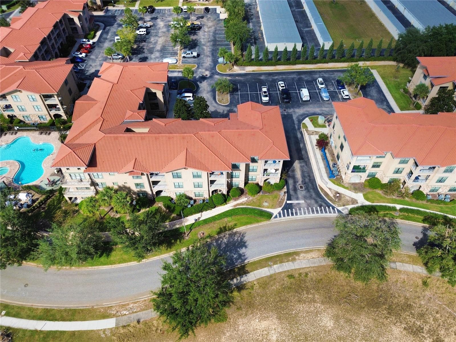 Condominium at 909 CHARO PKWY #1016, DAVENPORT, photo 16 of 33