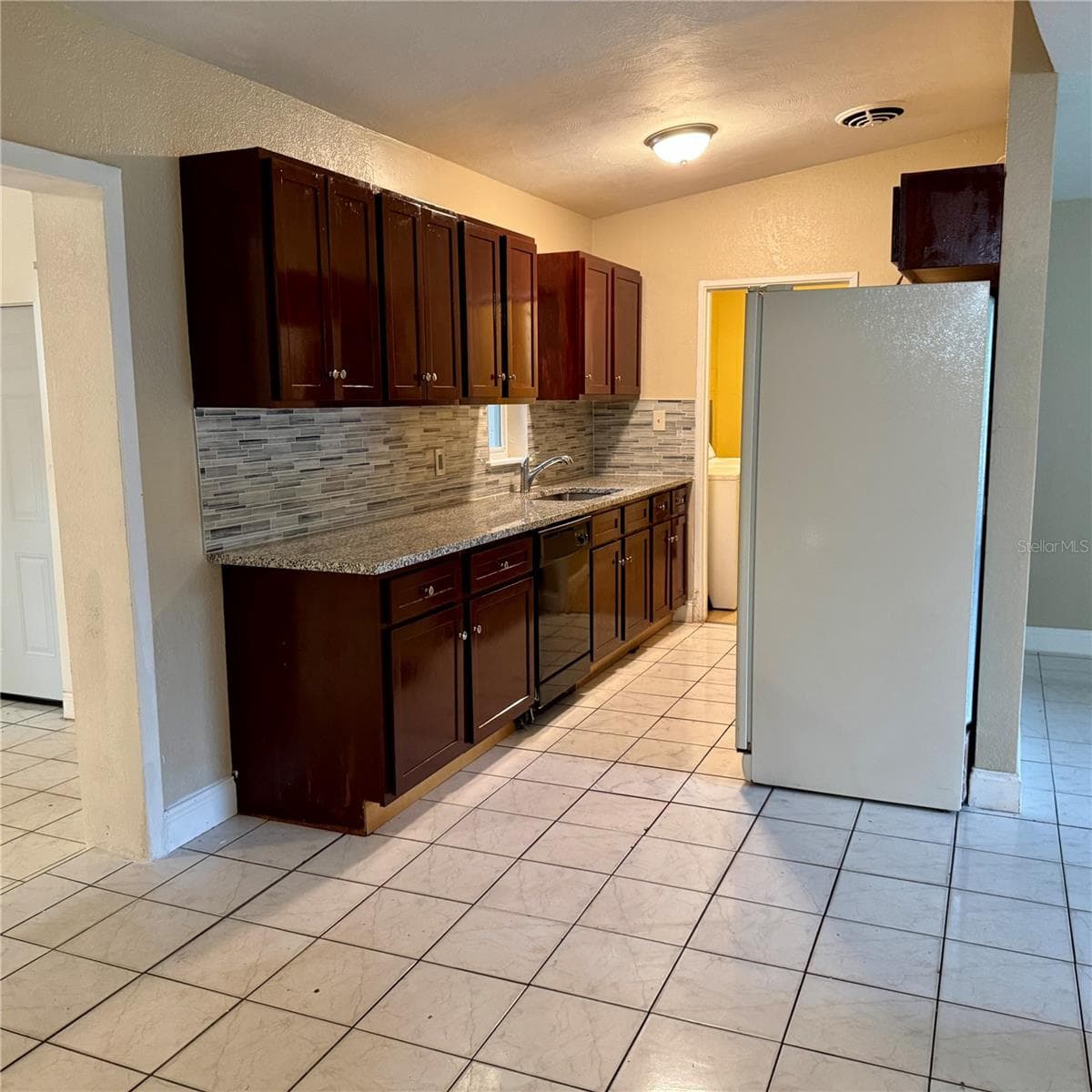 Single Family Residence at 5715 ELON DR, ORLANDO, photo 5 of 21
