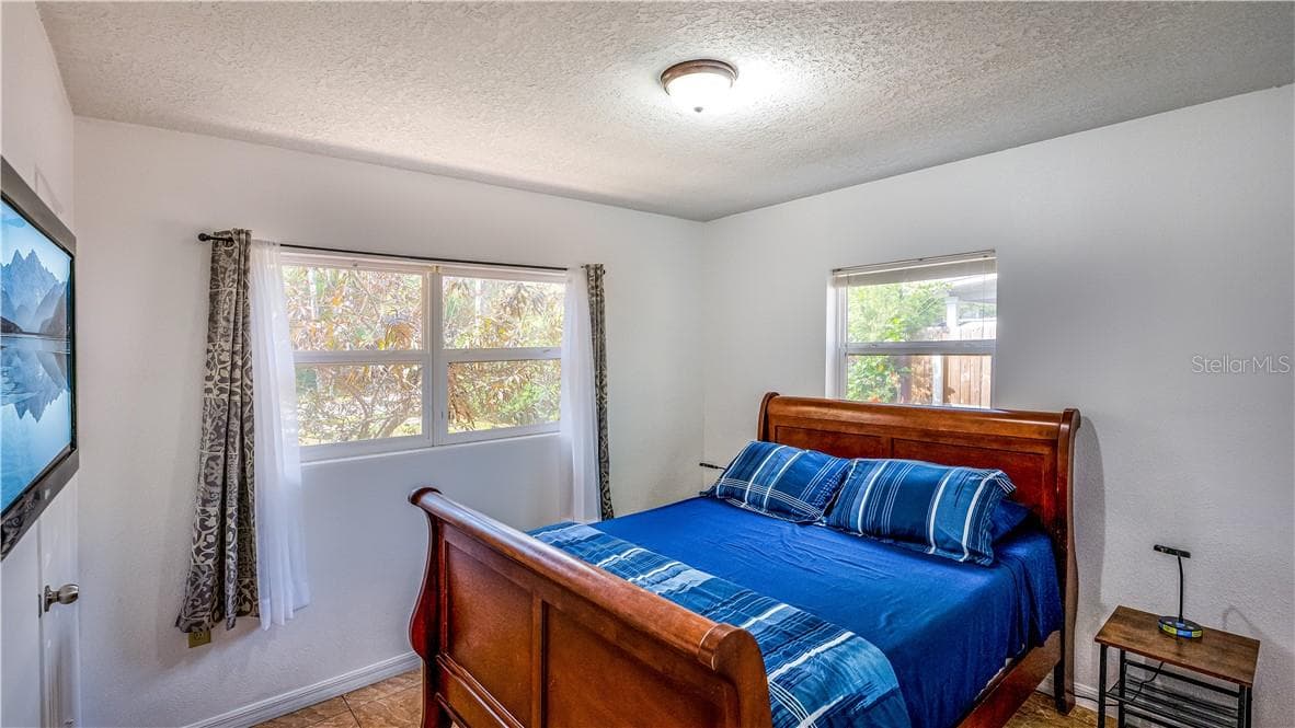 Single Family Residence at 2721 RAEFORD RD, ORLANDO, photo 11 of 39