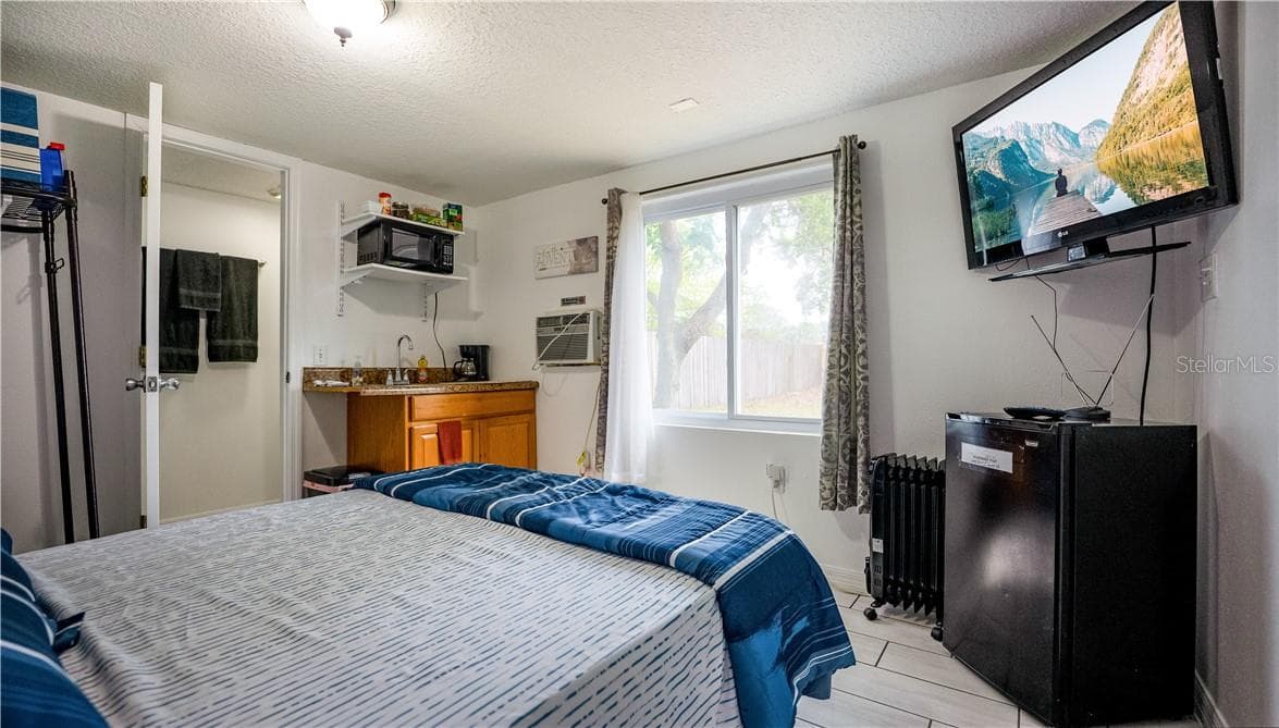Single Family Residence at 2721 RAEFORD RD, ORLANDO, photo 20 of 39