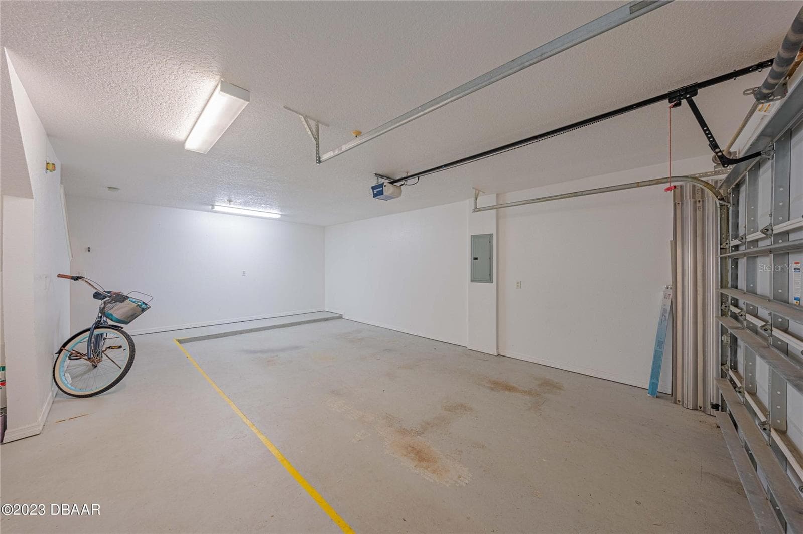Condominium at 3733 CARDINAL BLVD #2, DAYTONA BEACH, photo 26 of 36