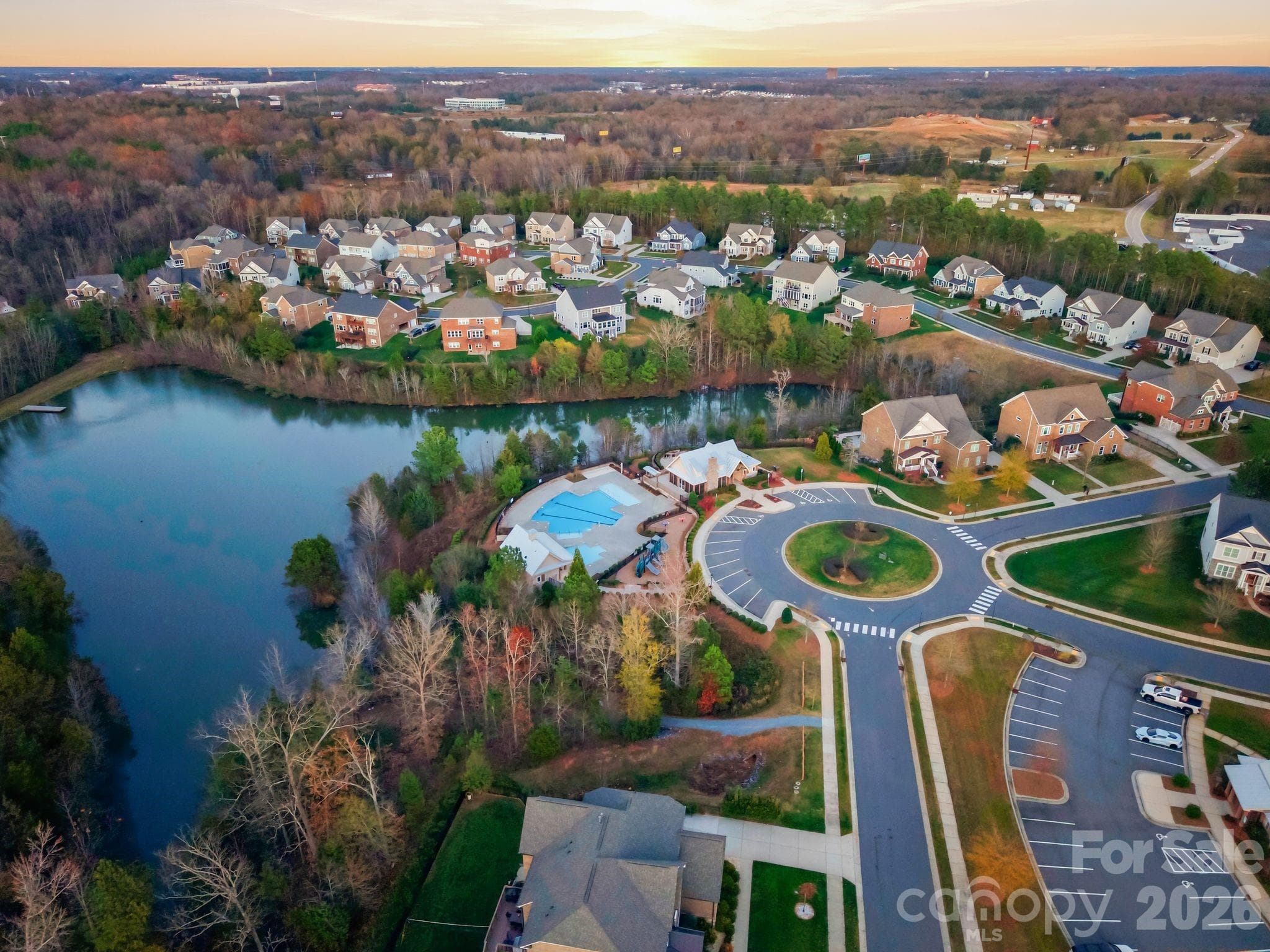 Single Family Residence at 374 Hampton Trail Drive, Fort Mill, photo 33 of 39