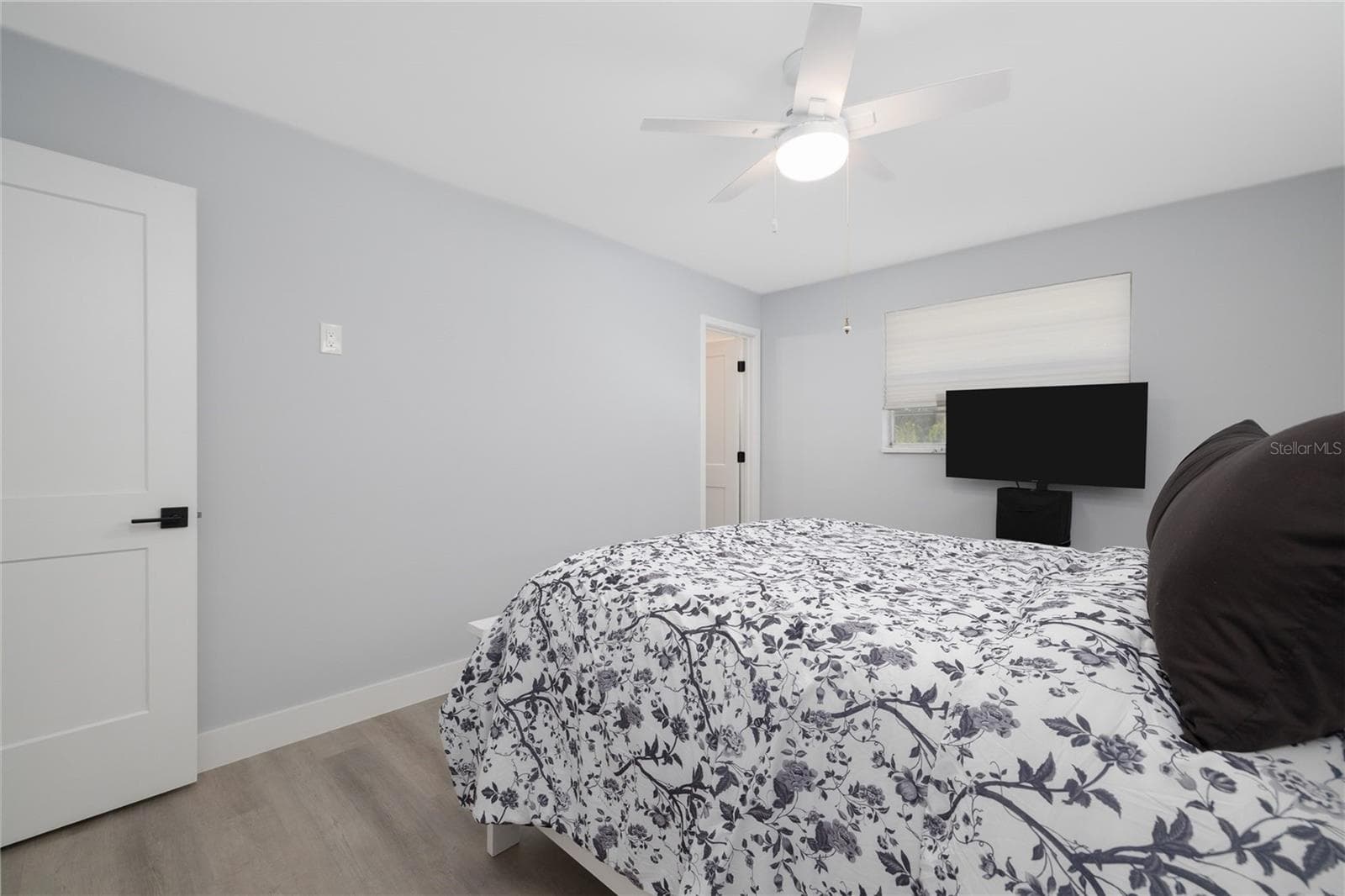 Single Family Residence at 692 GASLIGHT DR, SOUTH DAYTONA, photo 17 of 32