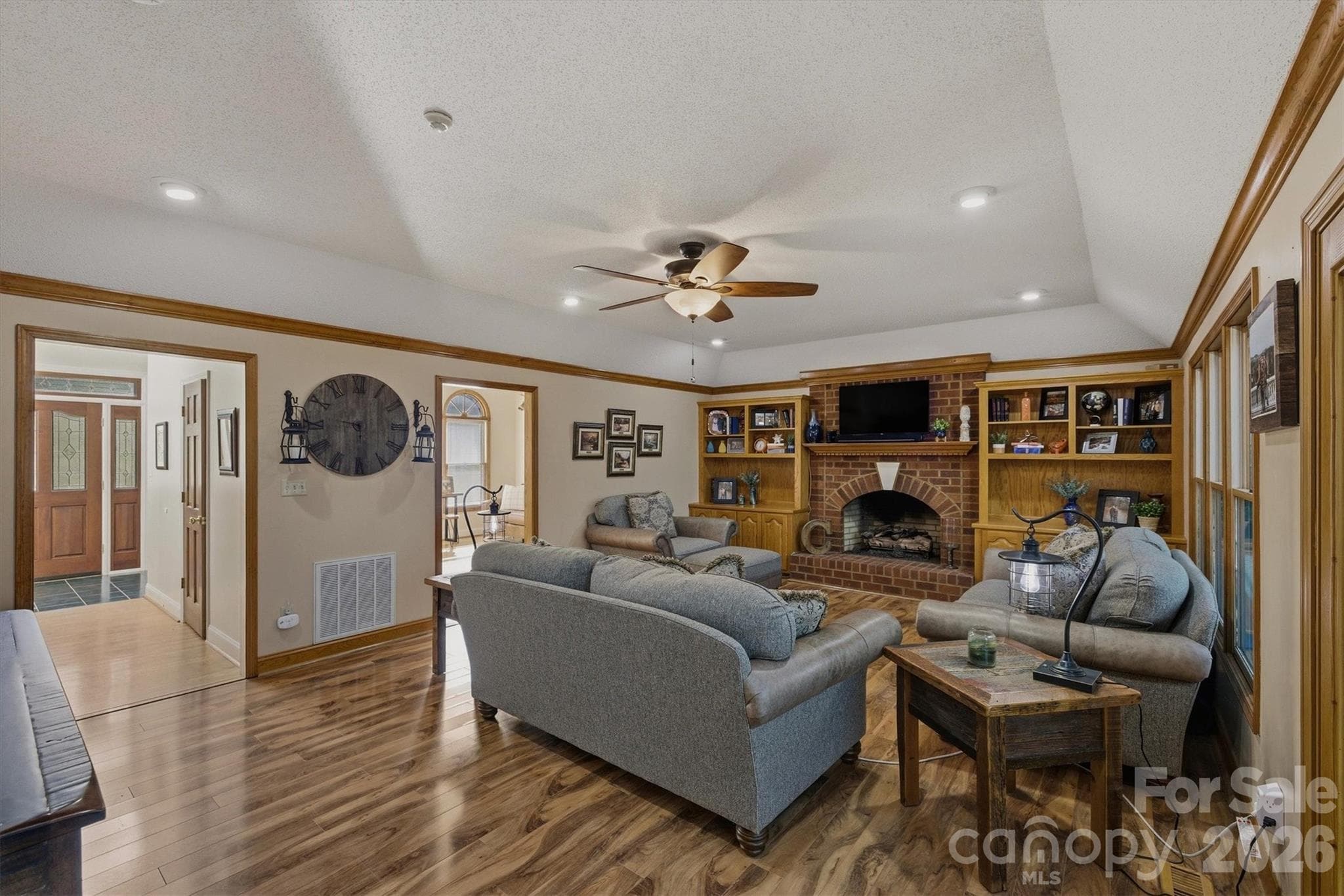 Single Family Residence at Hickory, photo 5 of 43