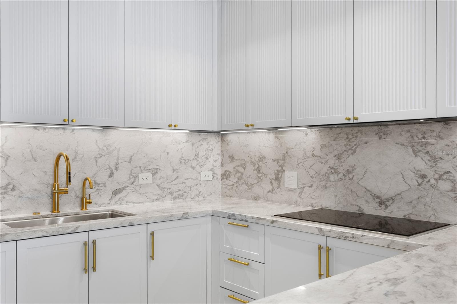 Custom designed Italian cabinetry by Italkraft - 3015 S YSABELLA AVE #2301, TAMPA