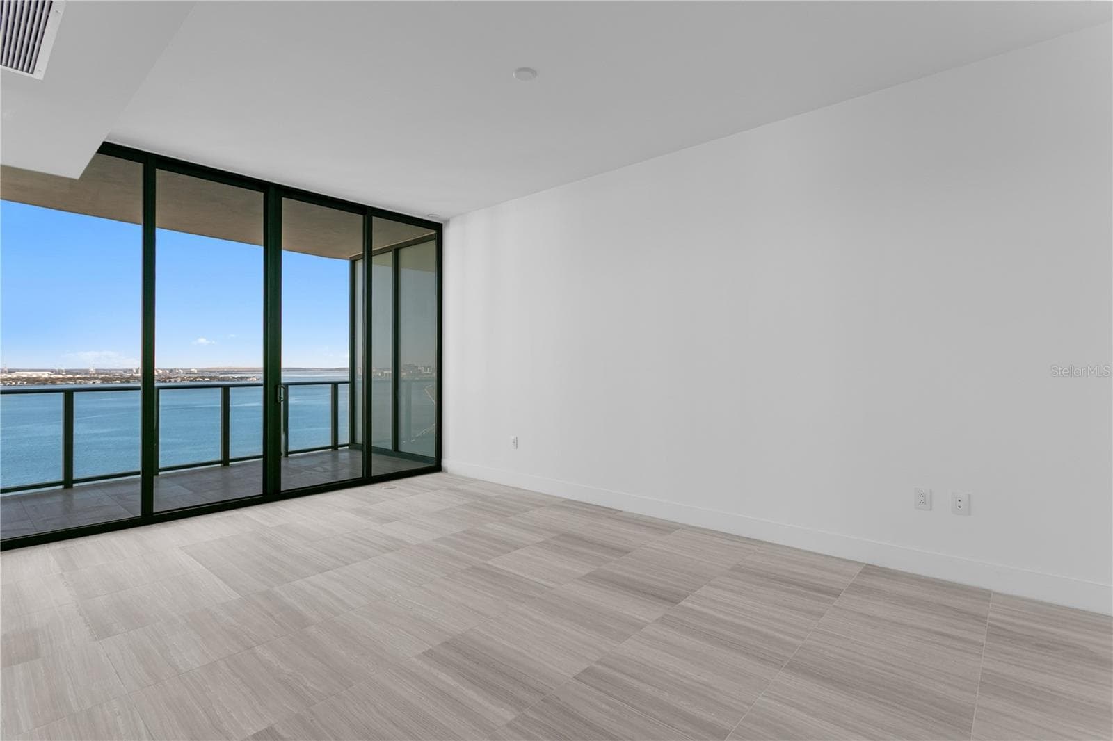 Primary Suite - 3015 S YSABELLA AVE #2301, TAMPA