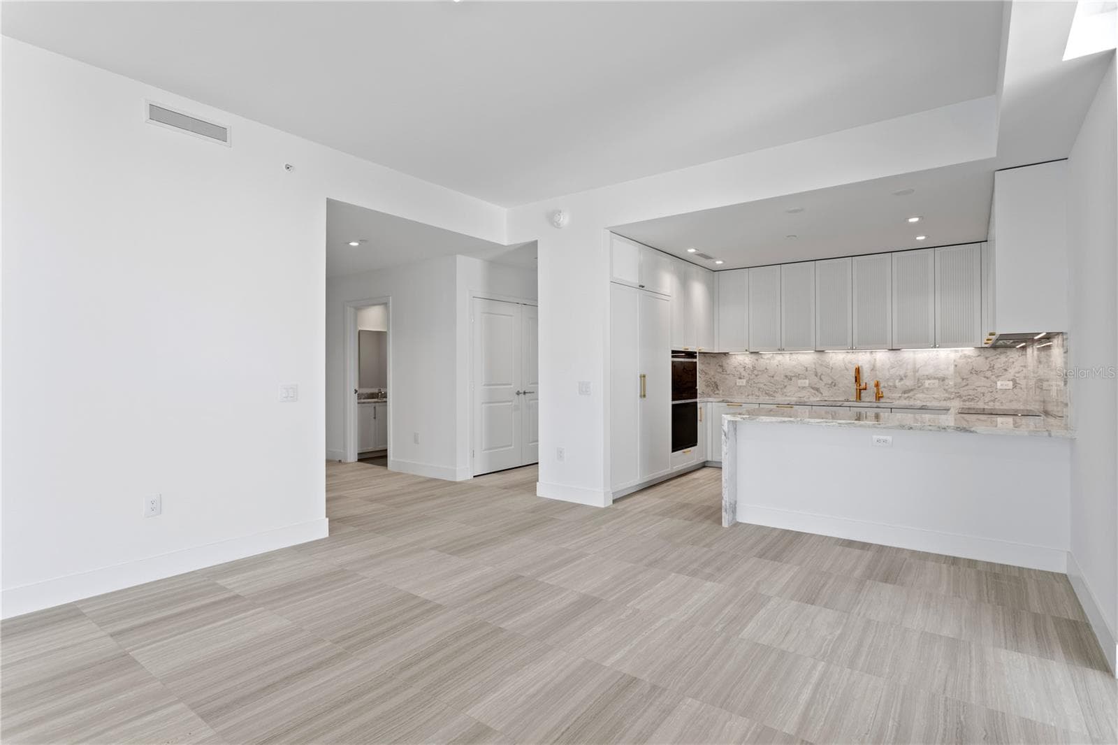 Condominium at 3015 S YSABELLA AVE #2301, TAMPA, photo 49 of 102