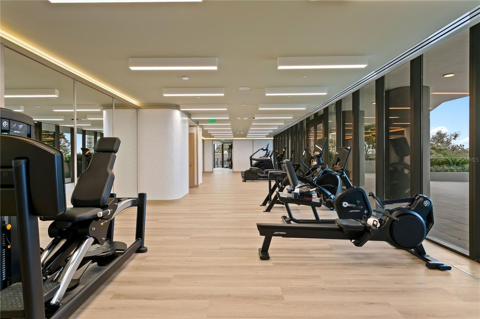 State-of-the-art fitness center with cardio, strength, and functional training zones - 3015 S YSABELLA AVE #2301, TAMPA