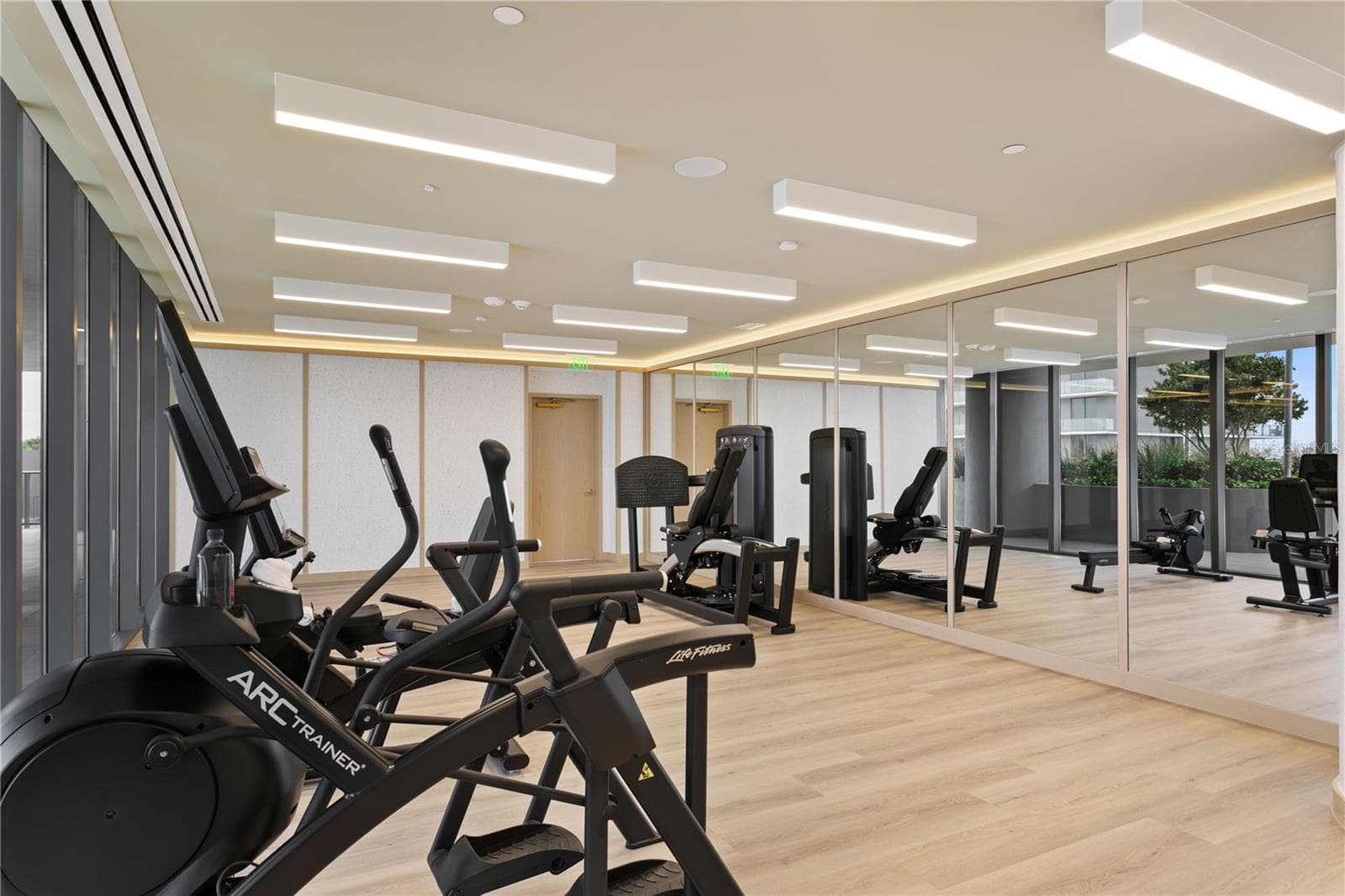 State-of-the-art fitness center with cardio, strength, and functional training zones - 3015 S YSABELLA AVE #2301, TAMPA