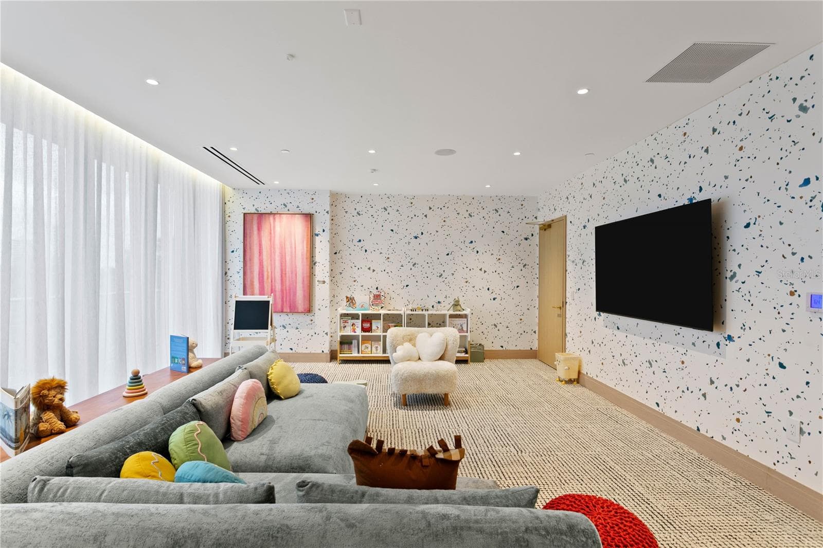 Designated children’s playroom - 3015 S YSABELLA AVE #2301, TAMPA