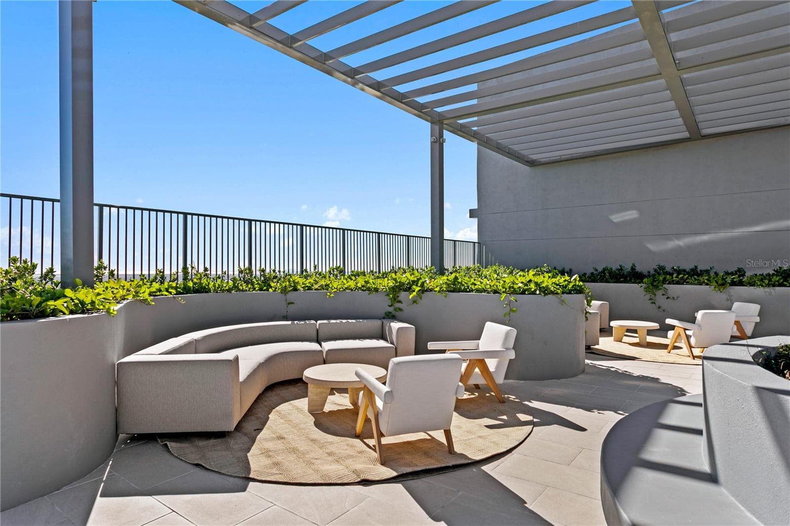 Rooftop sun deck overlooking the bay - 3015 S YSABELLA AVE #2301, TAMPA