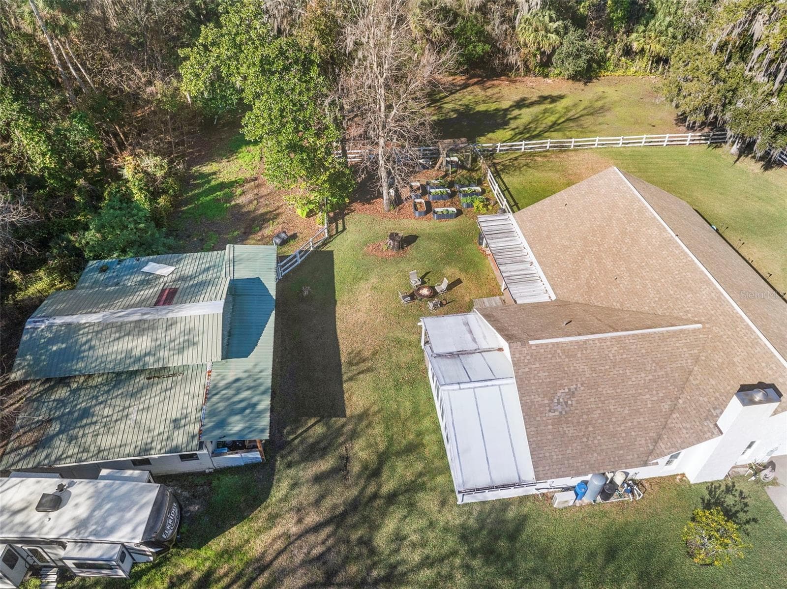 Barn and Main house - 3080 RAGIS RD, EDGEWATER