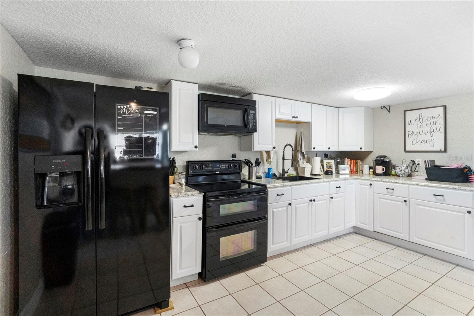 Apartment/In-Law Suite full kitchen - 3080 RAGIS RD, EDGEWATER