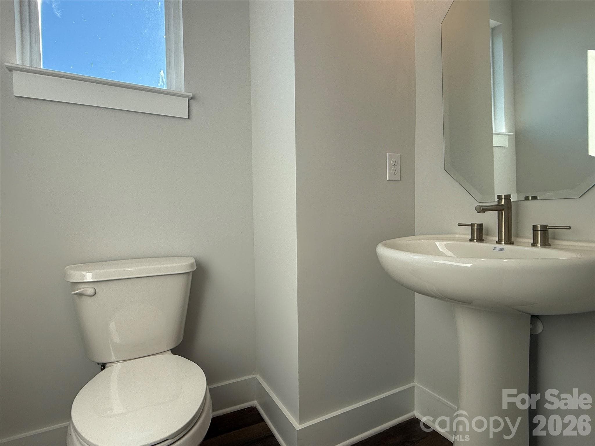 Powder Room - Charlotte