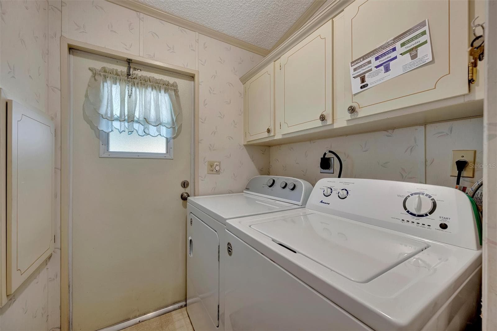 Manufactured Home at 106 N SAINT GEORGE CIR, APOLLO BEACH, photo 24 of 45