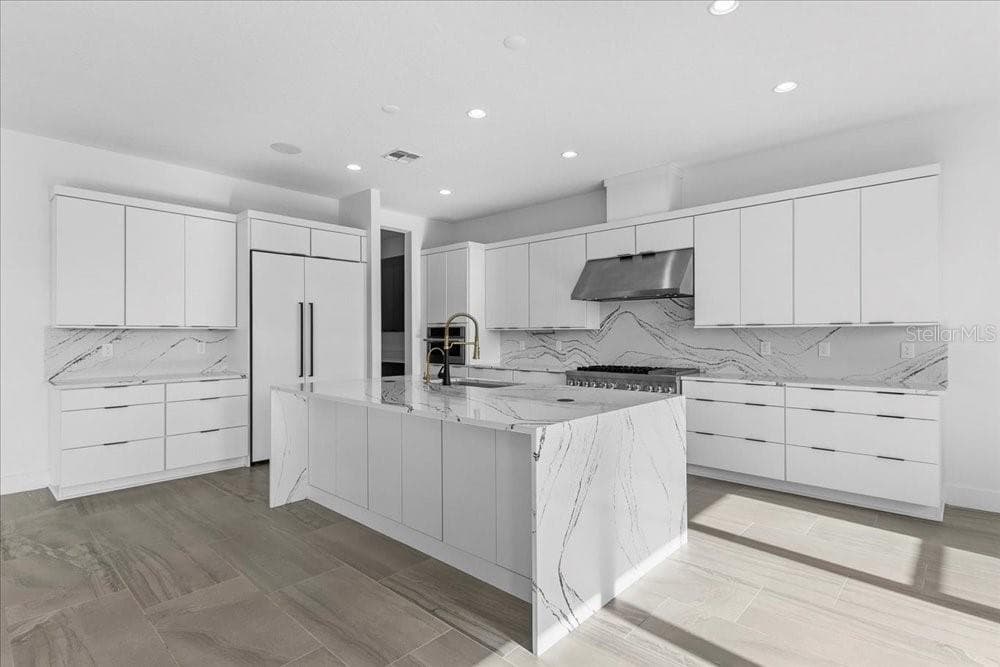 Single Family Residence at 9004 SANTORINI DR, ORLANDO, photo 14 of 64