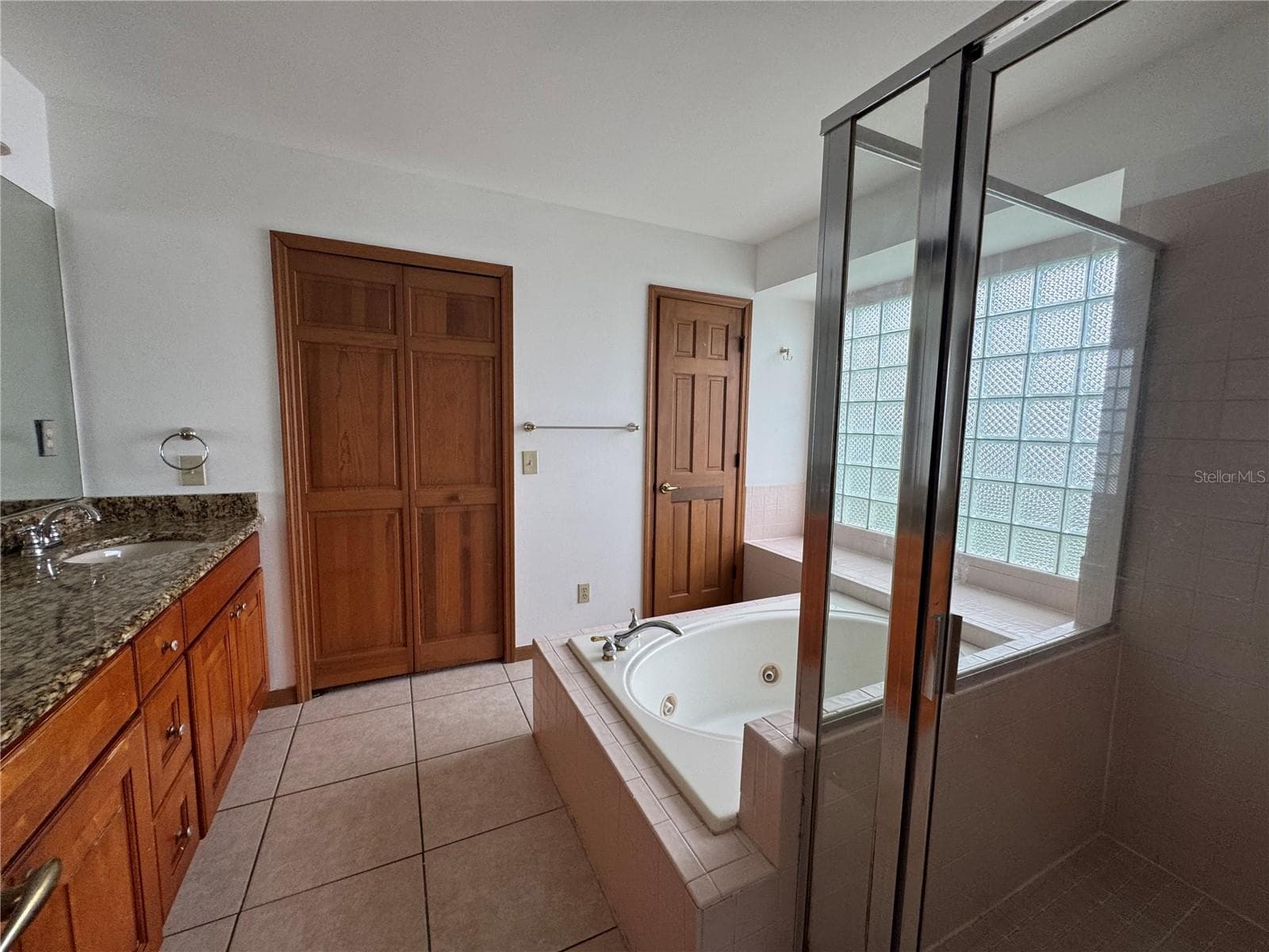Single Family Residence at 1206 CORNERSTONE CT, ORLANDO, photo 12 of 46