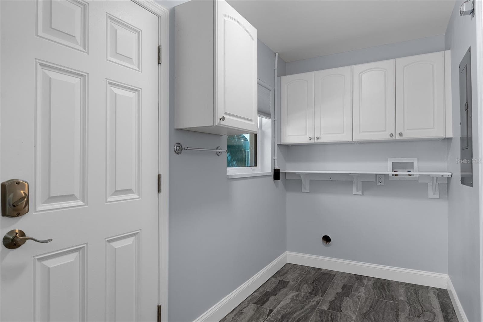 Laundry room - 11870 W RIVERHAVEN DR, HOMOSASSA