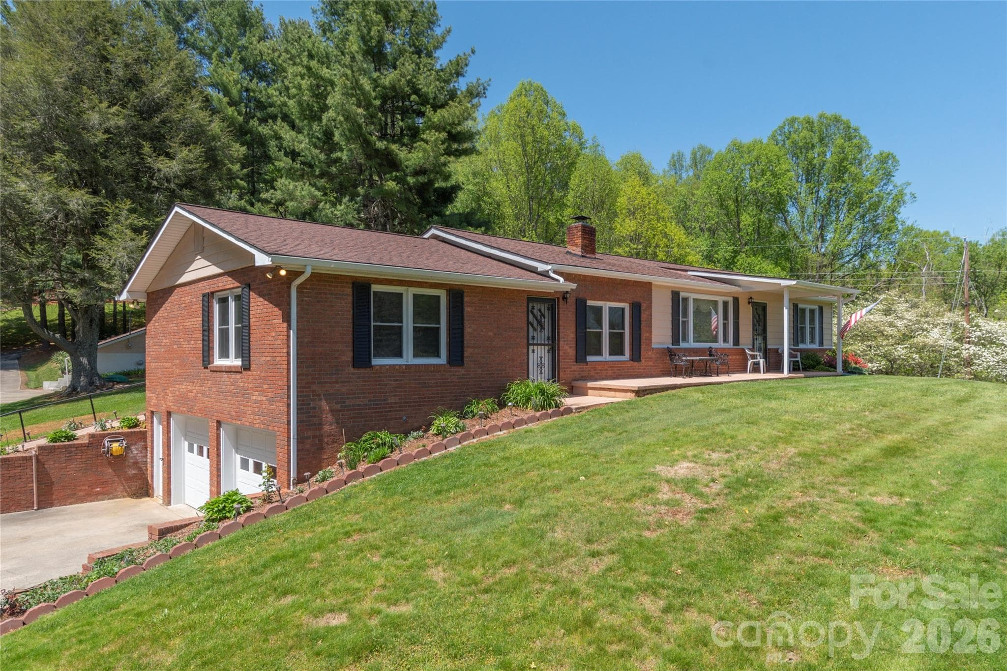 Single Family Residence at Waynesville, photo 2 of 28