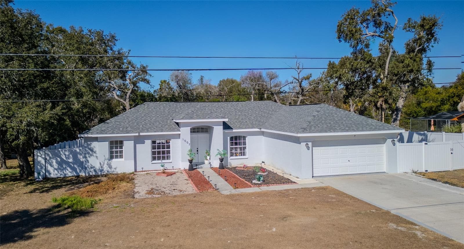 1007 TRYON CIR