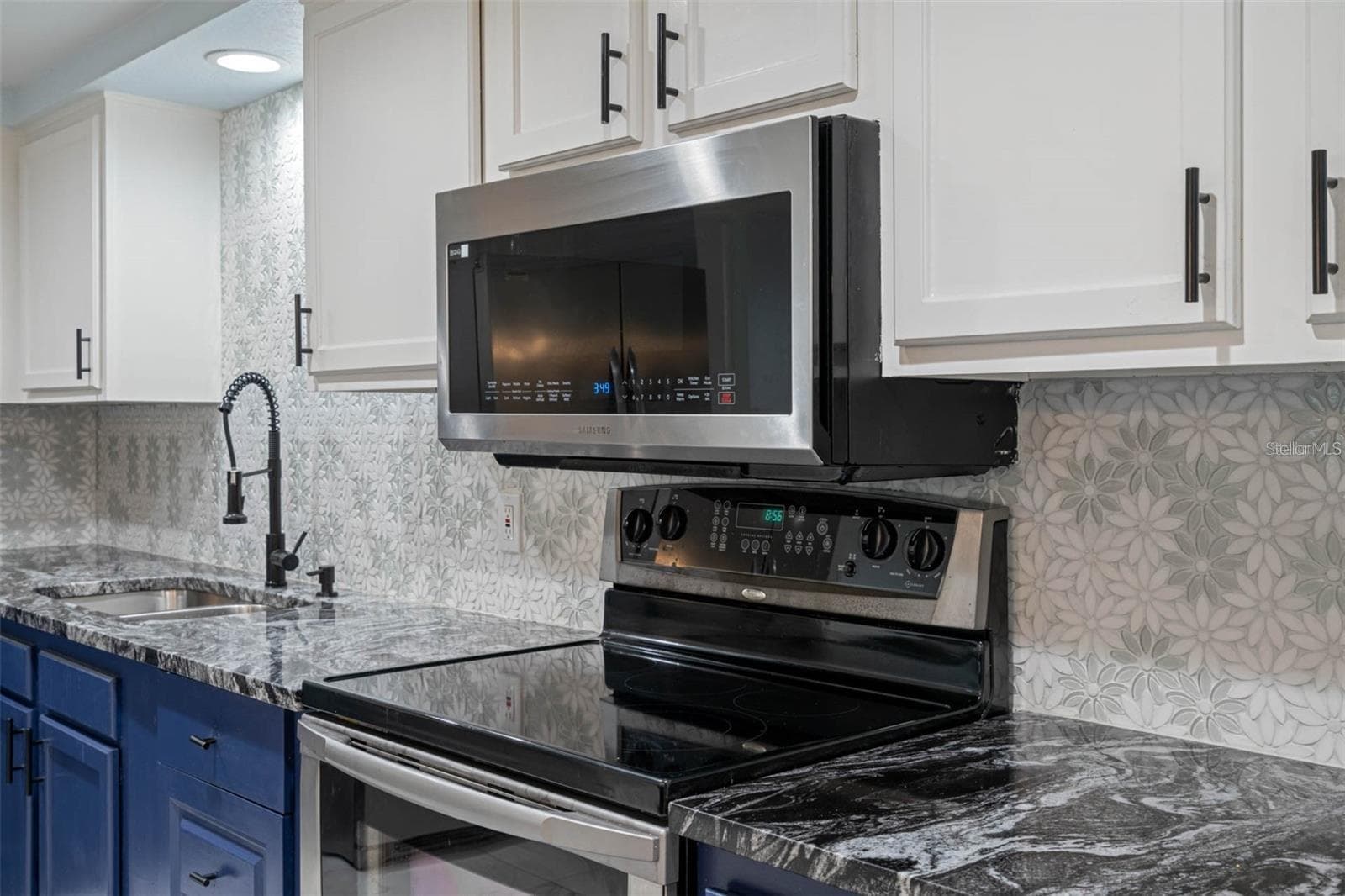 Single Family Residence at 11115 STAFFORD LN, RIVERVIEW, photo 15 of 40