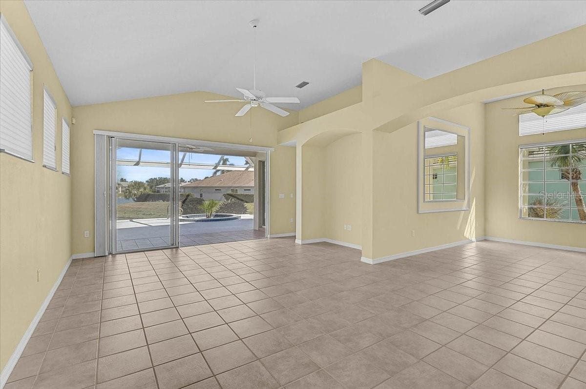 Single Family Residence at 4031 CADDIE DR E, BRADENTON, photo 24 of 47
