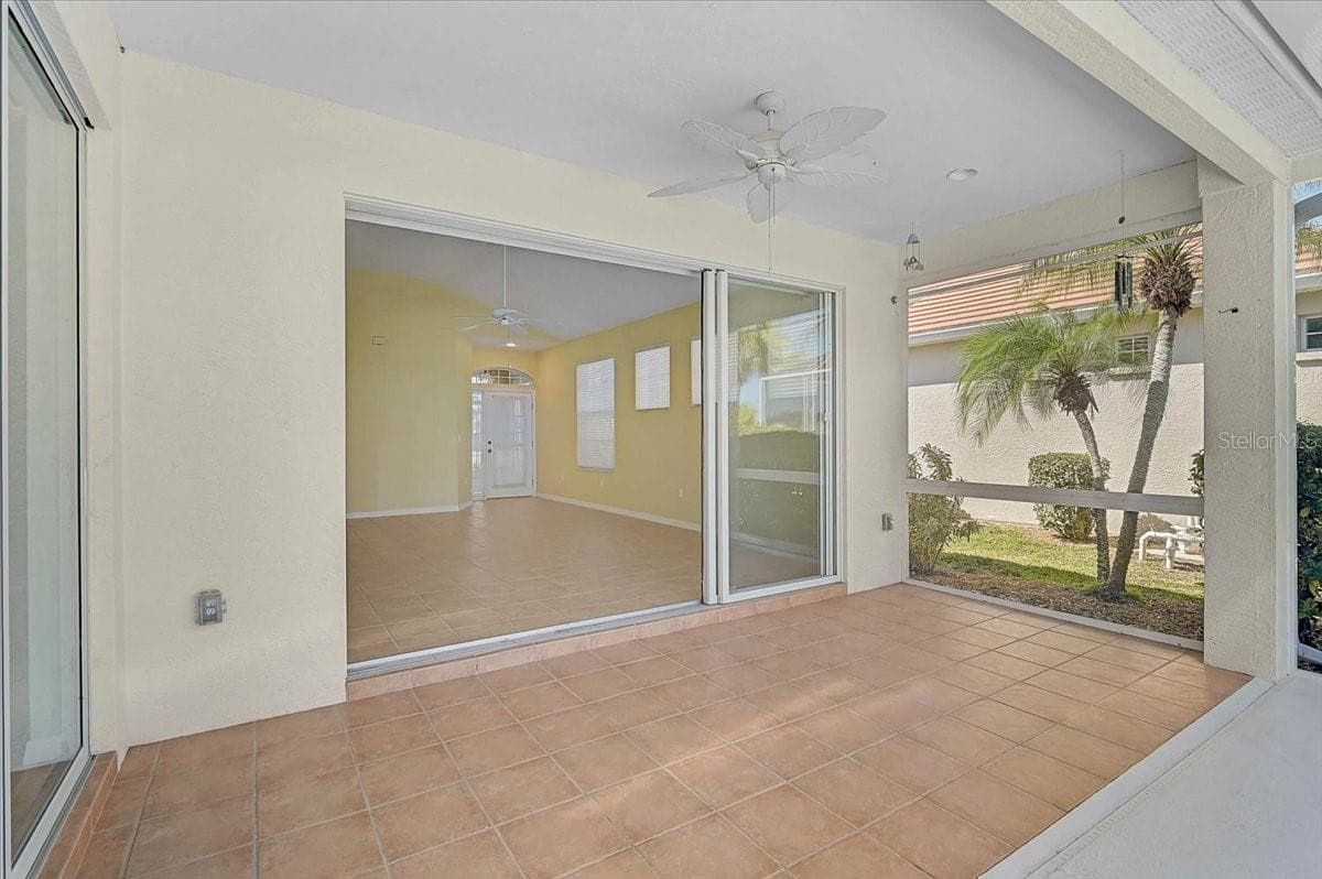 Lanai - 4031 CADDIE DR E, BRADENTON