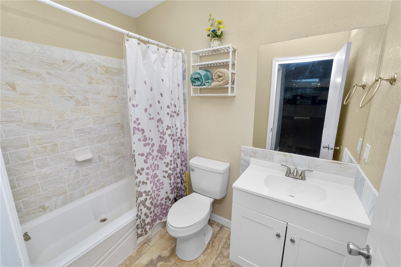 Manufactured Home at 7405 SHOUPE RD, PLANT CITY, photo 39 of 63
