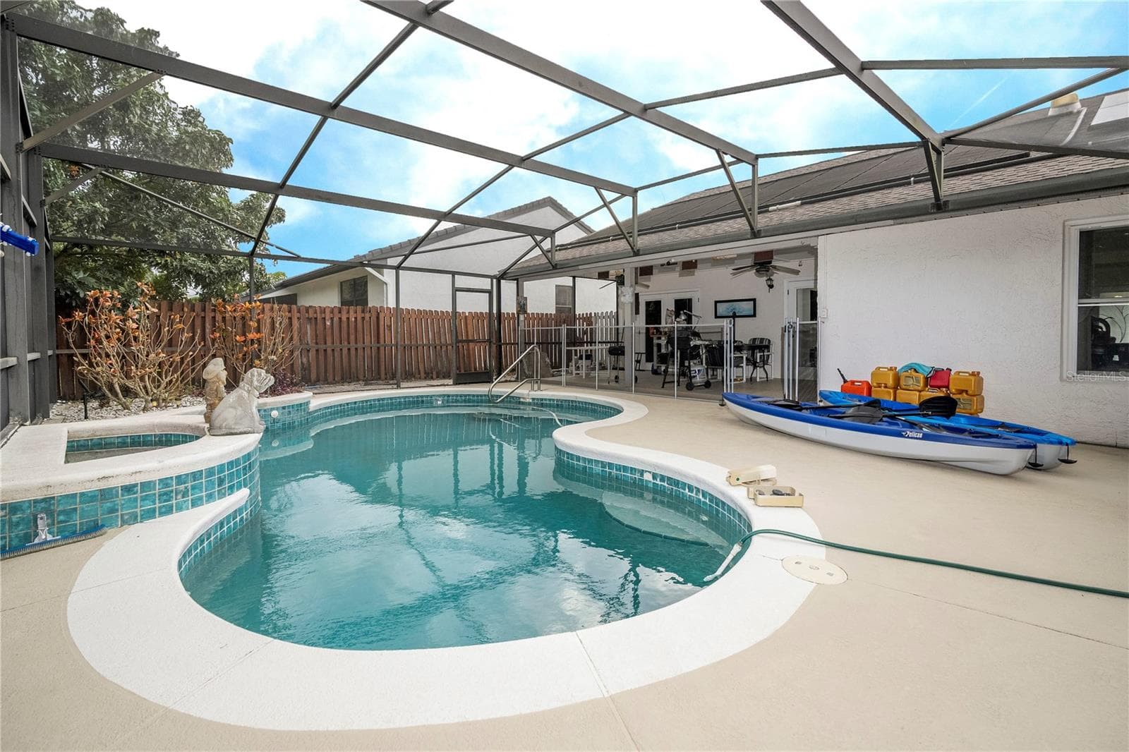 Single Family Residence at 6013 CRYSTAL VIEW DR, ORLANDO, photo 16 of 81