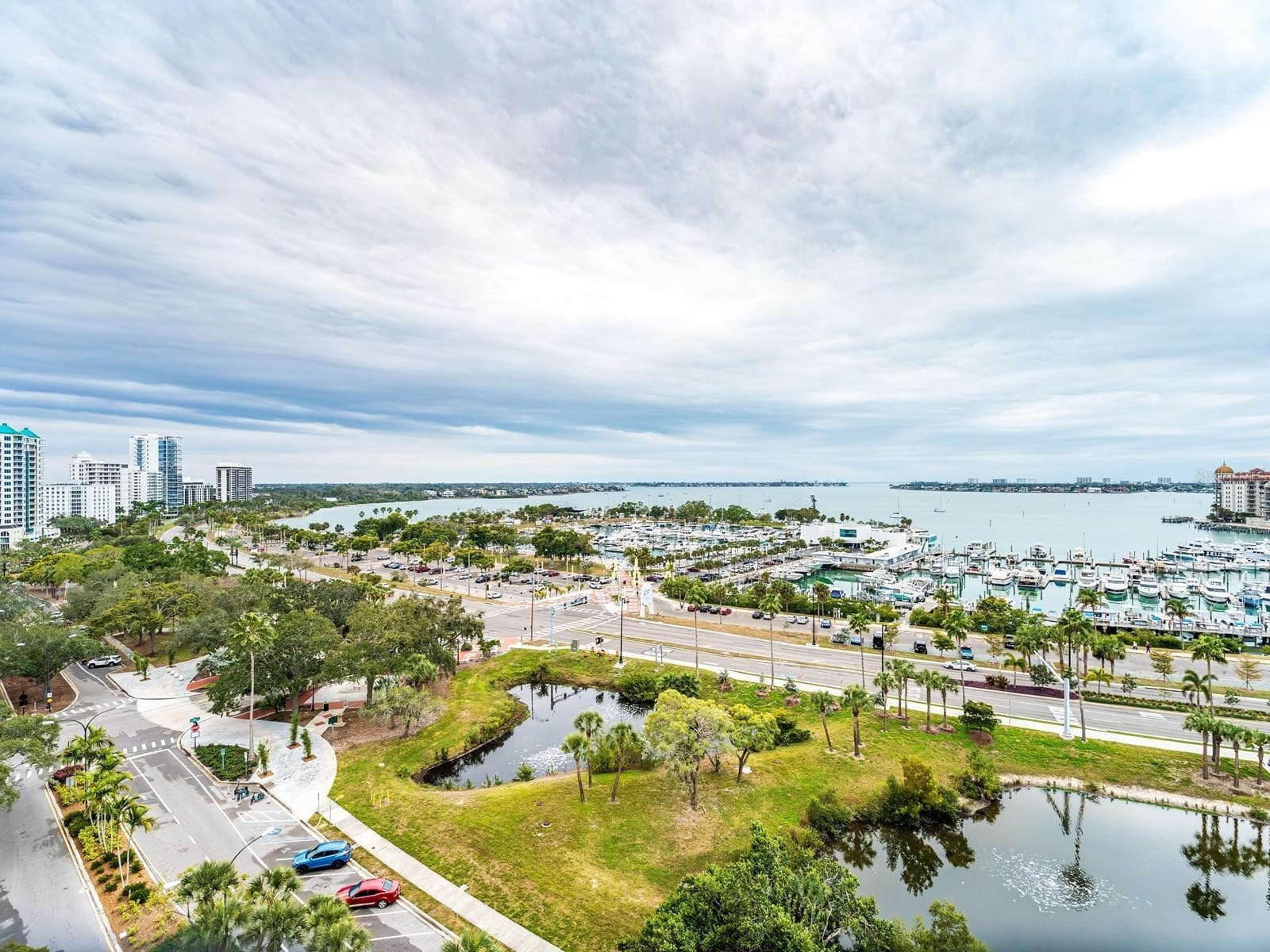 Condominium at 1255 N GULFSTREAM AVE #1106, SARASOTA, photo 5 of 91