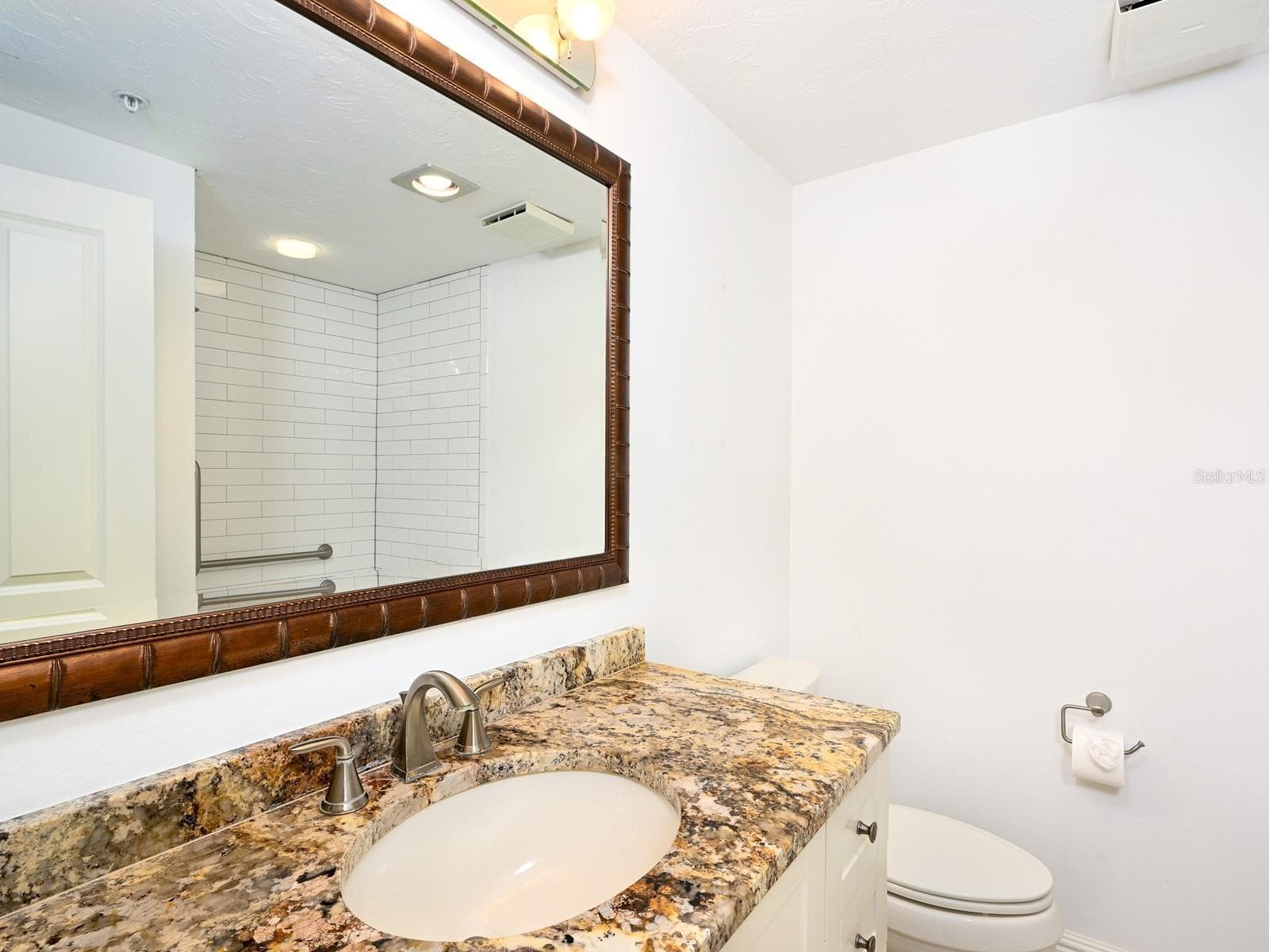 Condominium at 1255 N GULFSTREAM AVE #1106, SARASOTA, photo 24 of 91