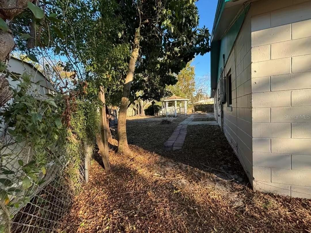 Single Family Residence at 710 EAST CT, LONGWOOD, photo 2 of 18
