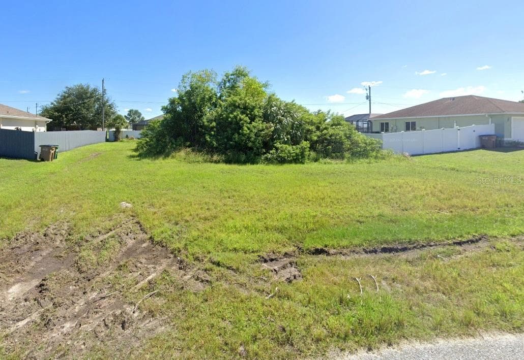 937 NW 5TH PL