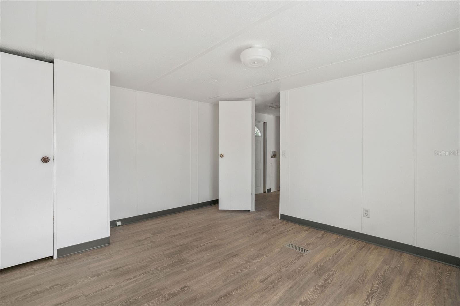 Manufactured Home at 9342 LABELLE ST, NEW PORT RICHEY, photo 12 of 20