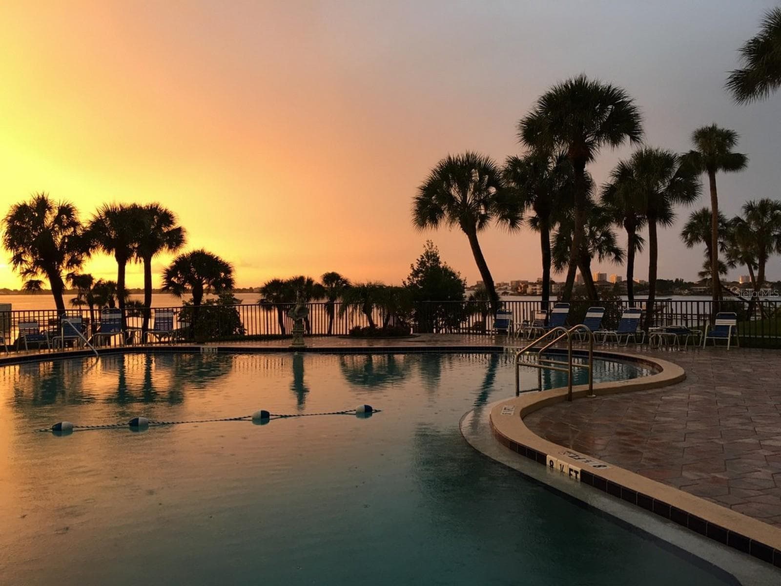 HEATED POOL - 100 BLUFF VIEW DR #317A, BELLEAIR BLUFFS