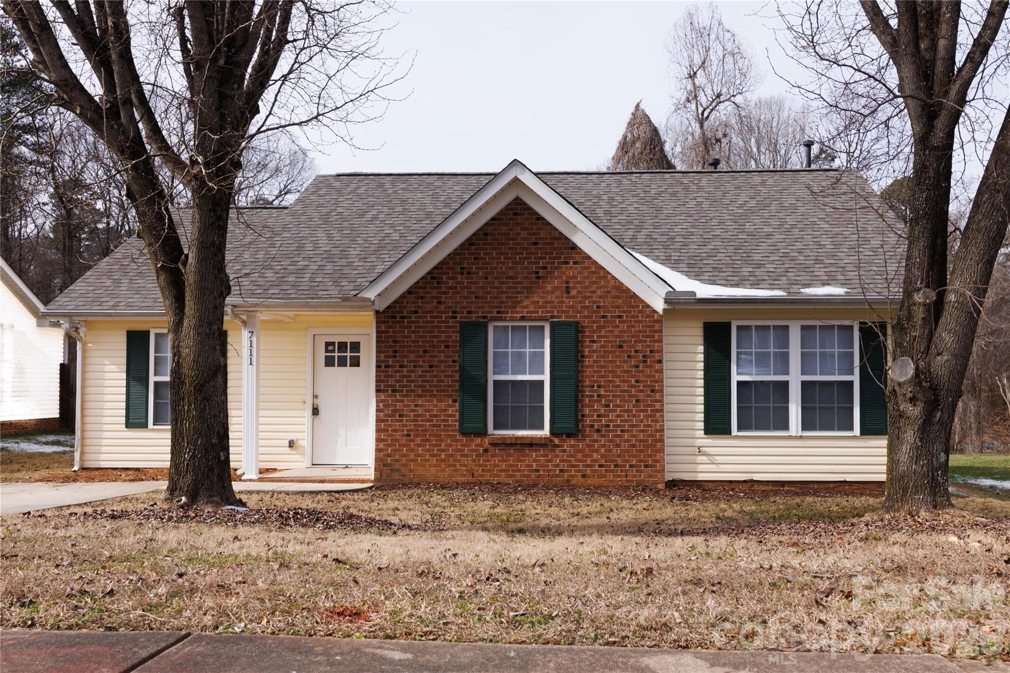 Single Family Residence at 7111 RUMPLE Road, Charlotte, photo 2 of 18