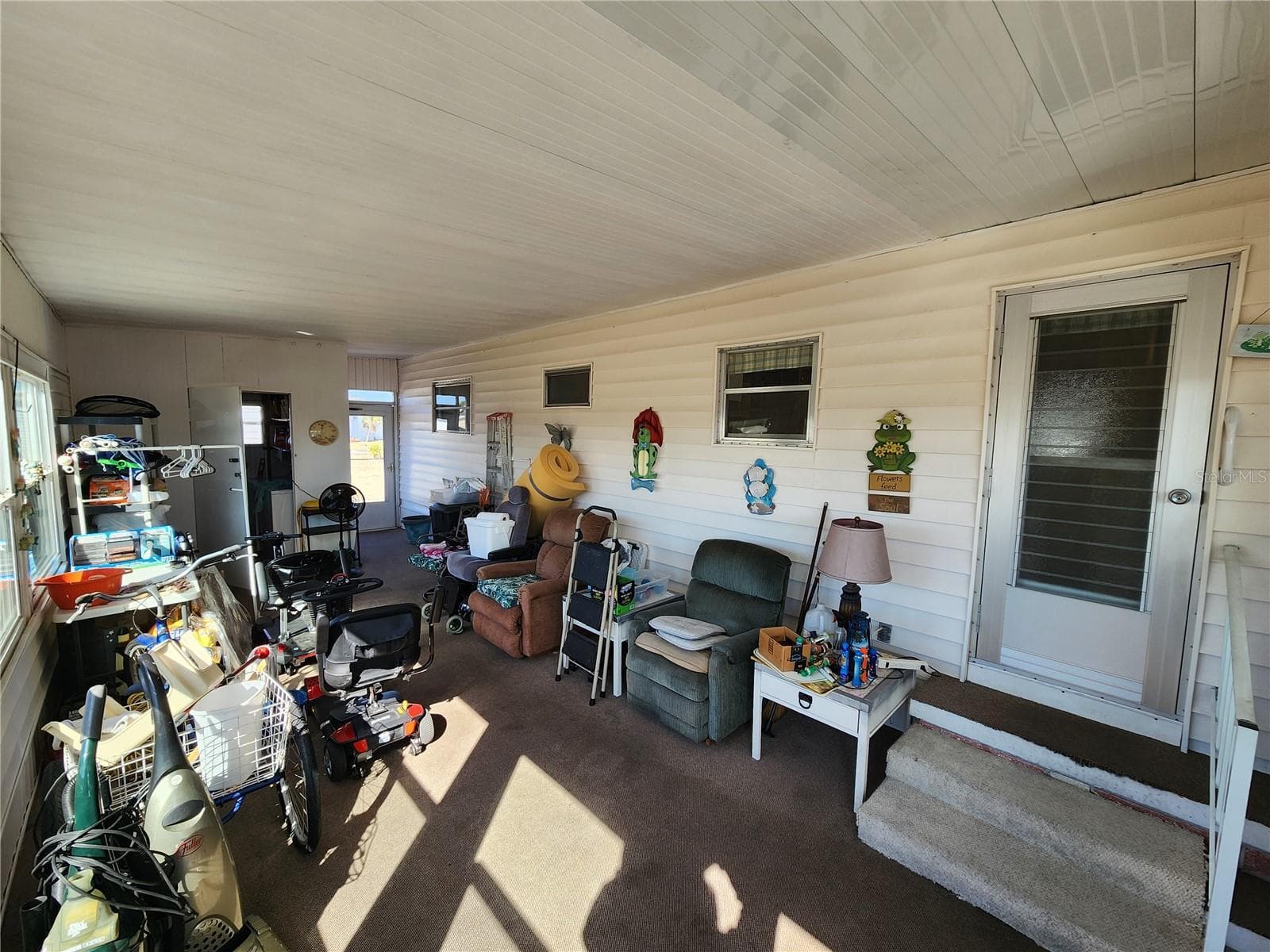 Extra large glassed in Lanai - 403 DUBLIN AVE, BRADENTON