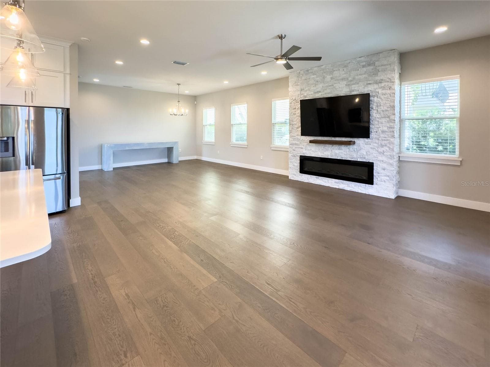 Single Family Residence at 16210 RAVENNA CT, MONTVERDE, photo 11 of 52