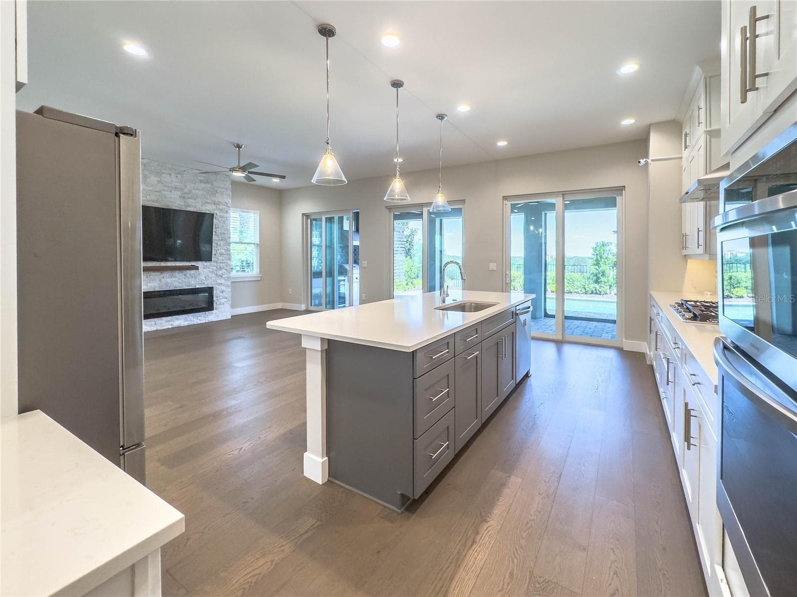 Single Family Residence at 16210 RAVENNA CT, MONTVERDE, photo 13 of 52