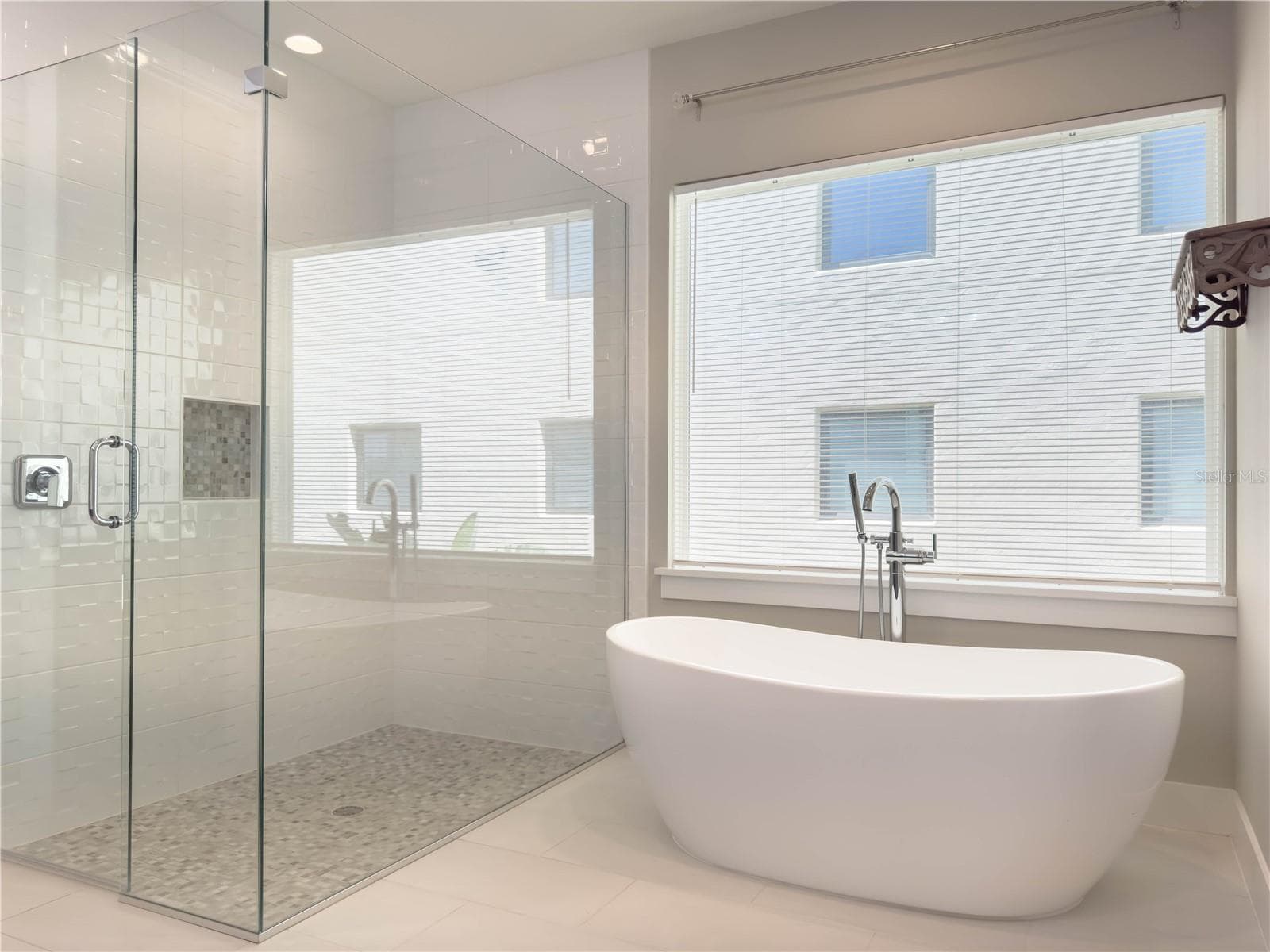 Single Family Residence at 16210 RAVENNA CT, MONTVERDE, photo 31 of 52