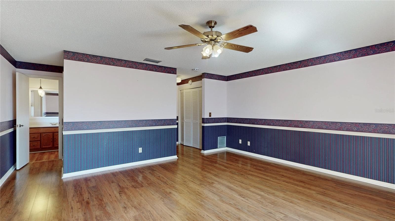 Single Family Residence at 13 HERMOSA DR, EUSTIS, photo 28 of 65