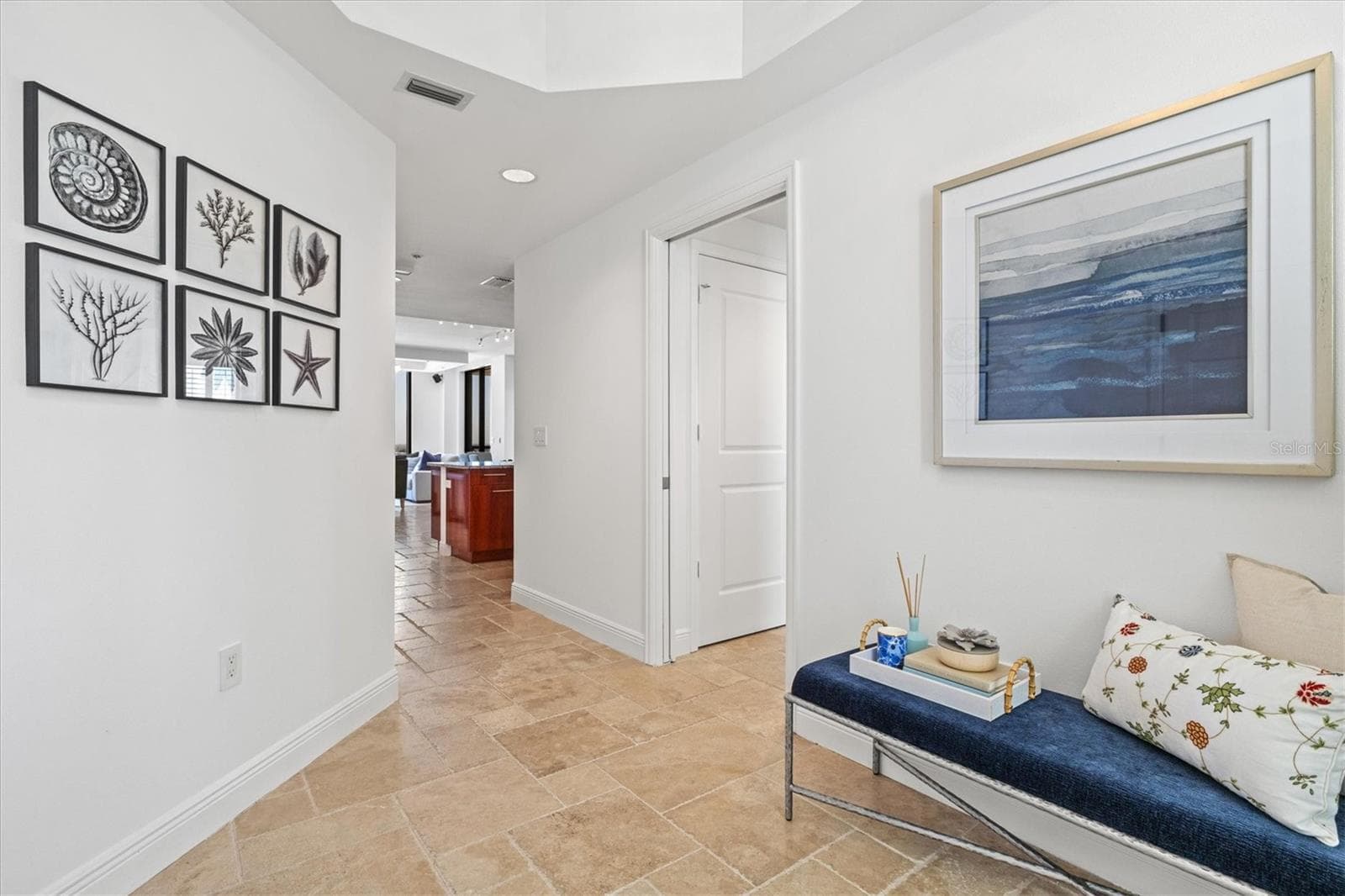 Foyer Upon Entry - 50 CENTRAL AVE #15A, SARASOTA