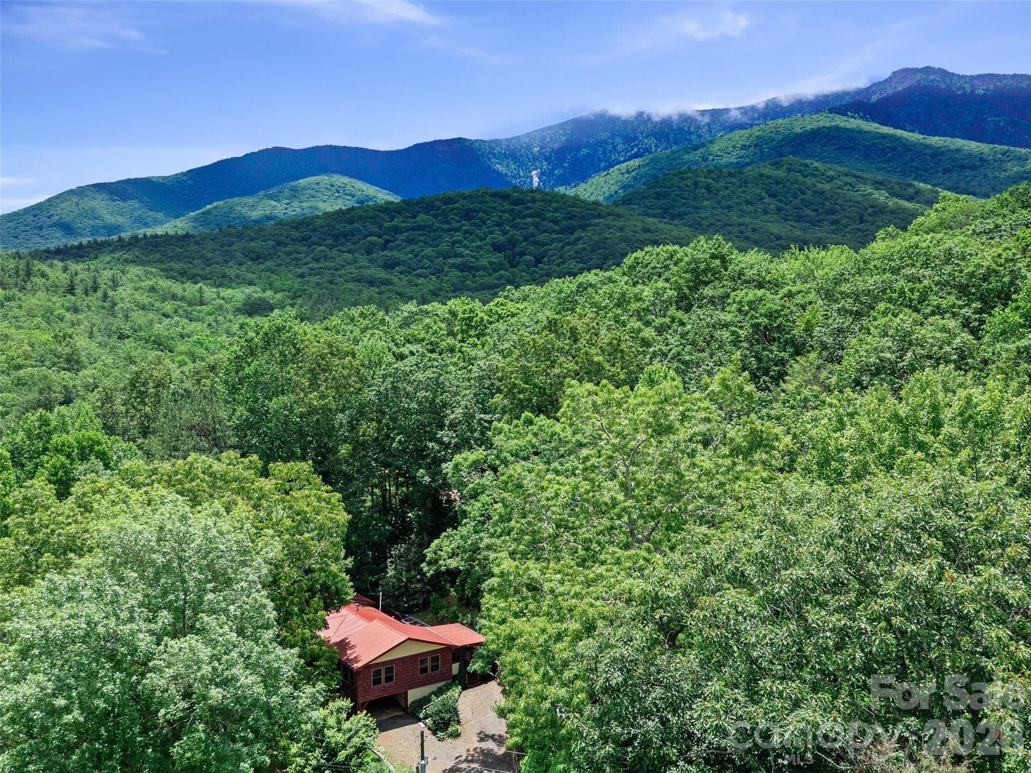 Mountain living on dead end, private rd. - Burnsville