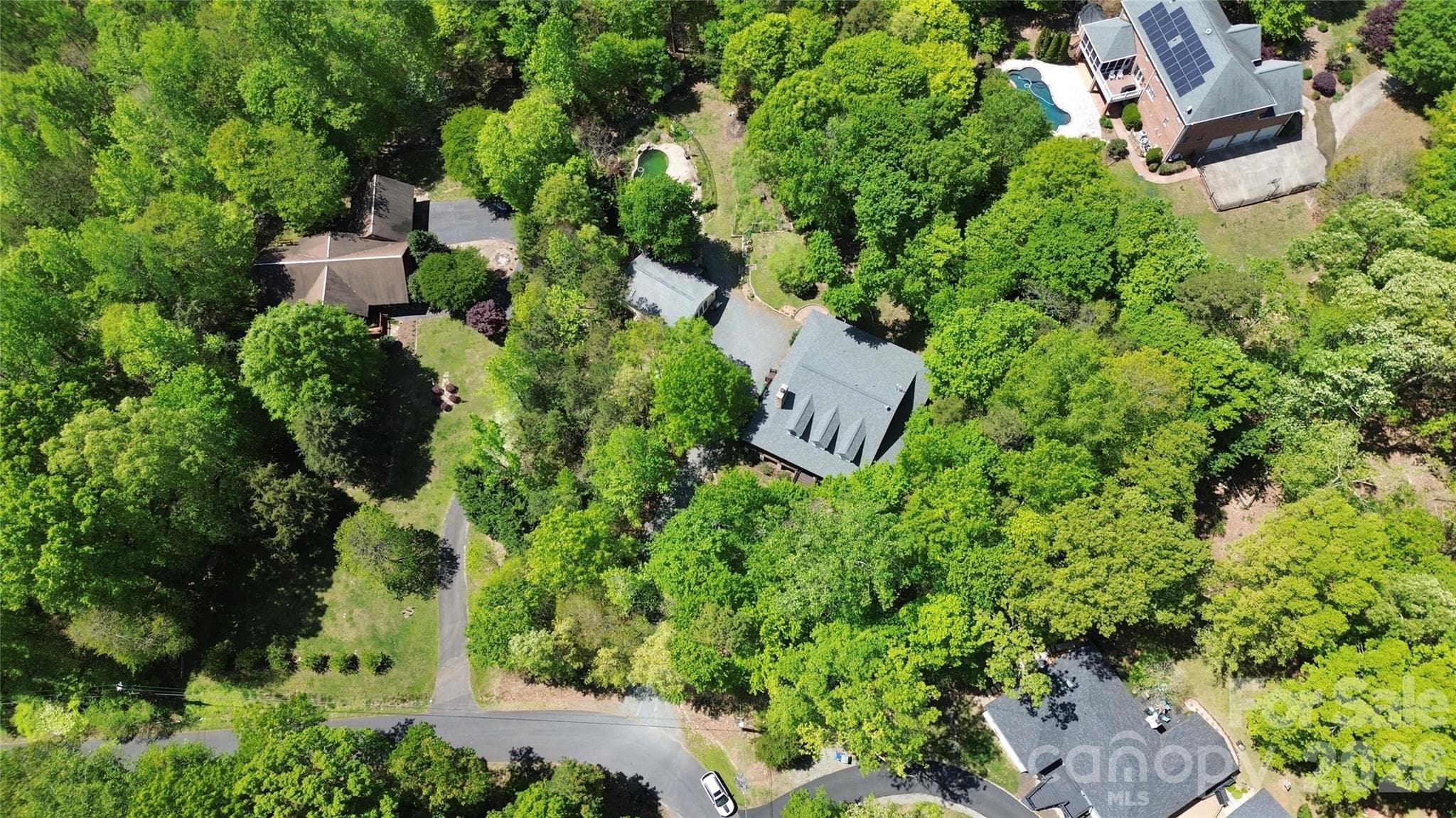Single Family Residence at 729 Lochaven Road, Waxhaw, photo 6 of 33