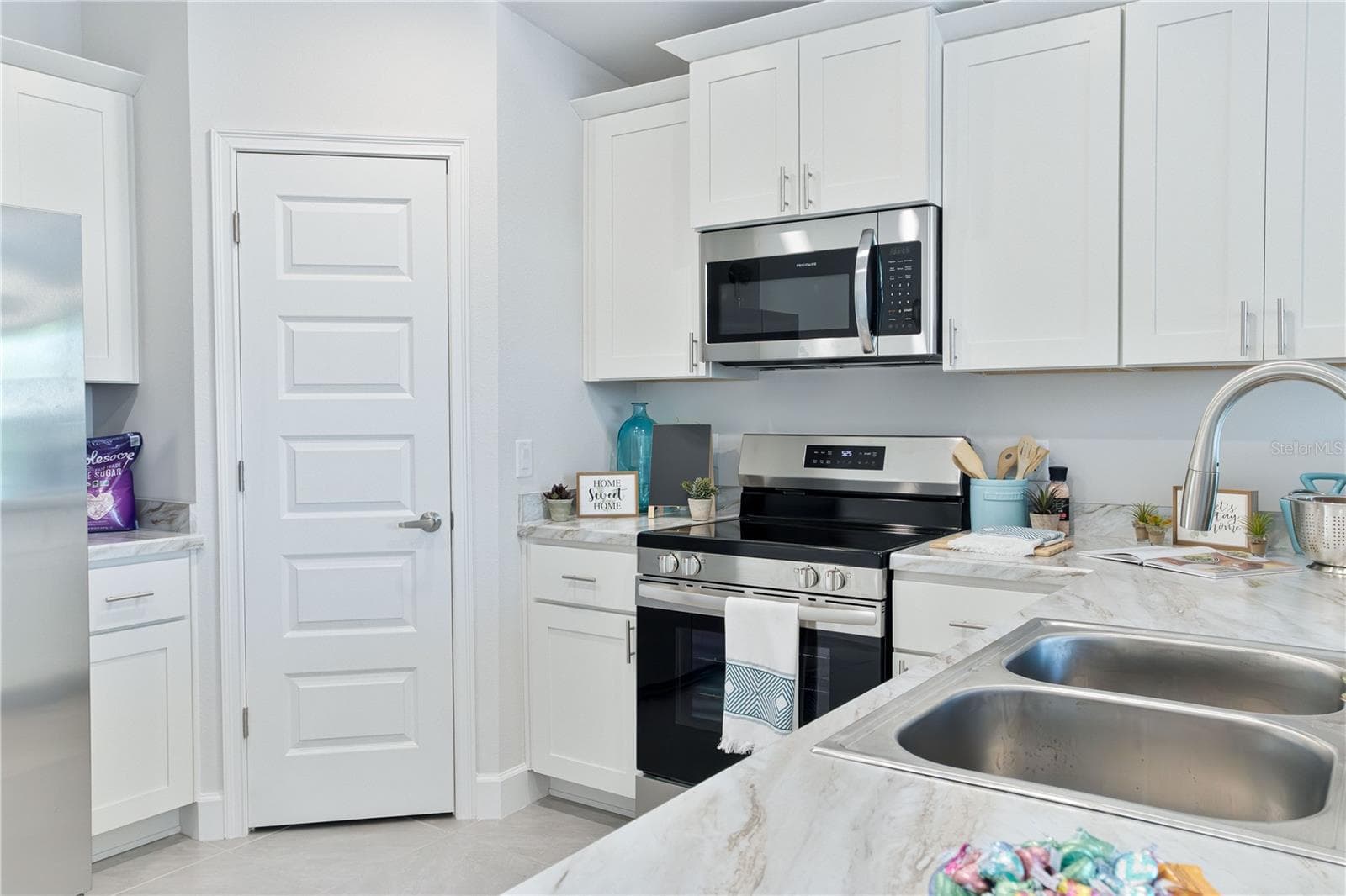 Single Family Residence at 3312 NE CAITLIN LN, BELL, photo 14 of 26