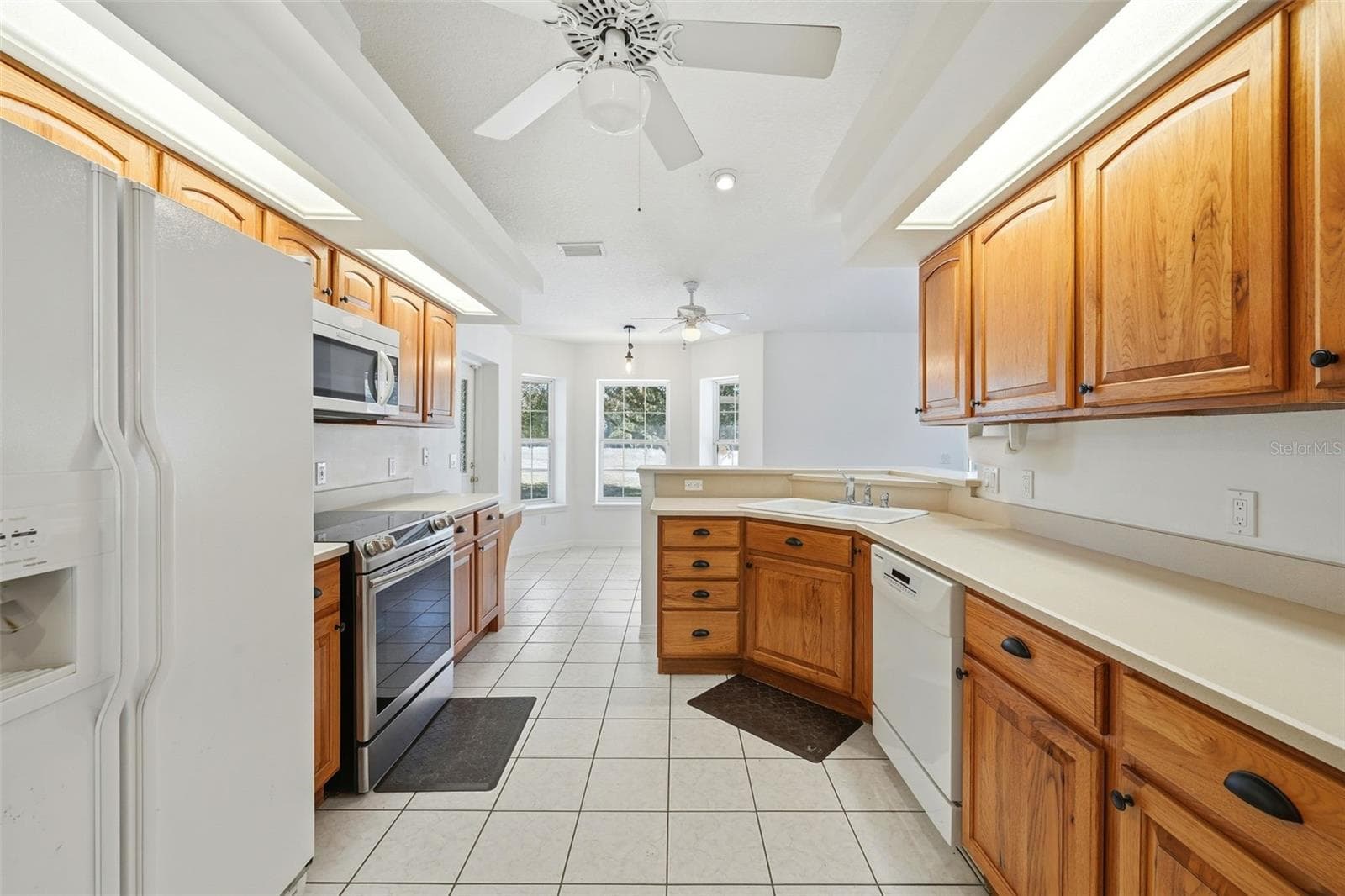 Kitchen - 36841 RESERVE DR, EUSTIS