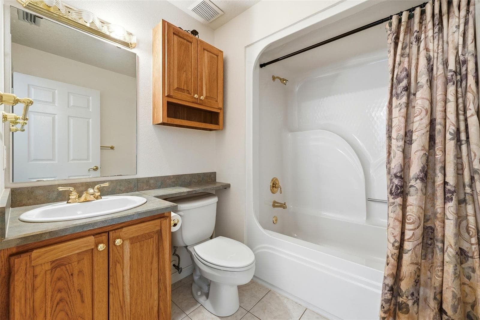 Bathroom 2 - 36841 RESERVE DR, EUSTIS